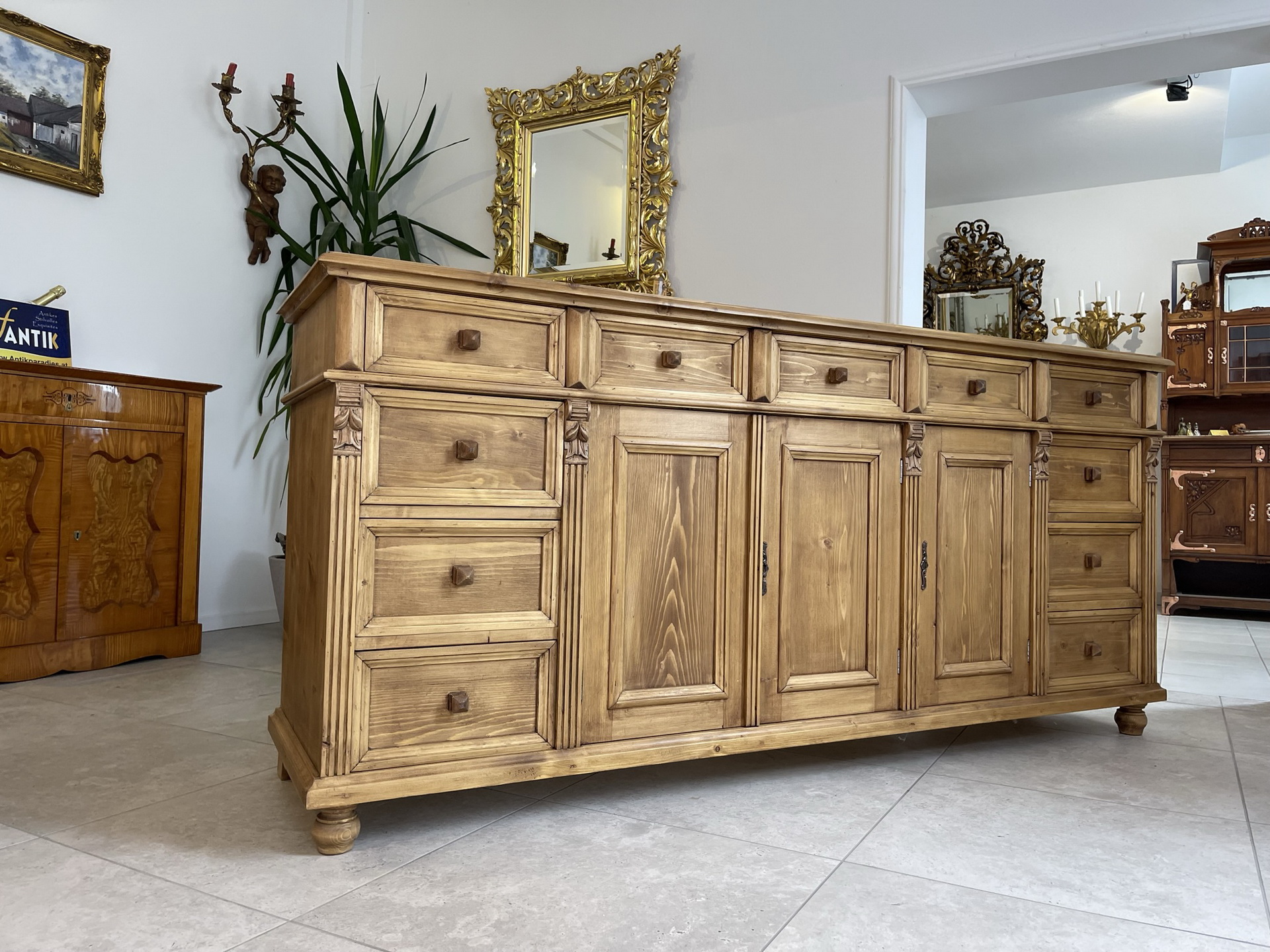 Chesterfield-Bauernschrank_09 urige 11 Ladenkommode Ladenschrank Apothekerschrank B1967