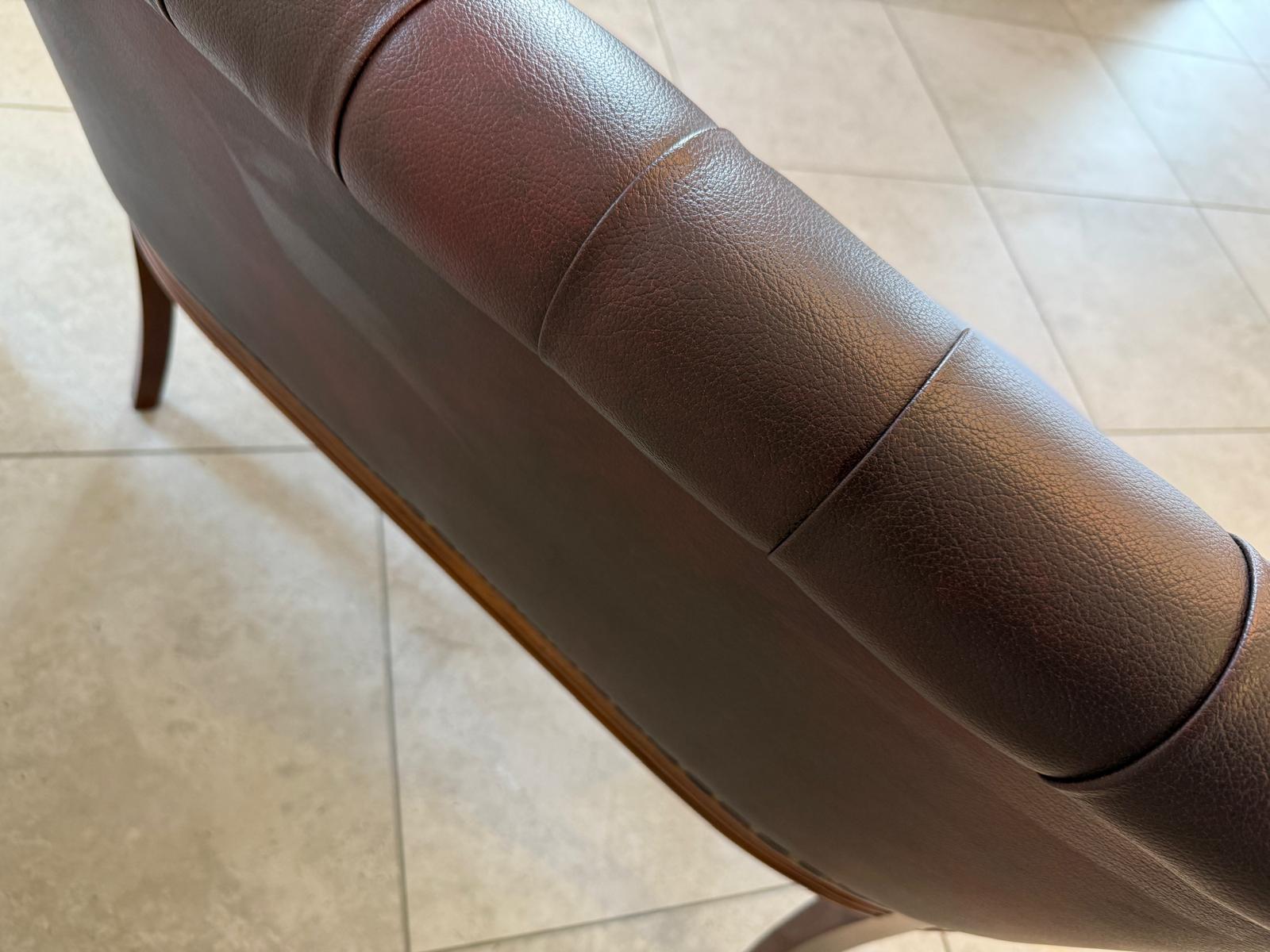 Chesterfield 2er Clubsofa Diwan Couch Oxblood Kultmöbel D2517