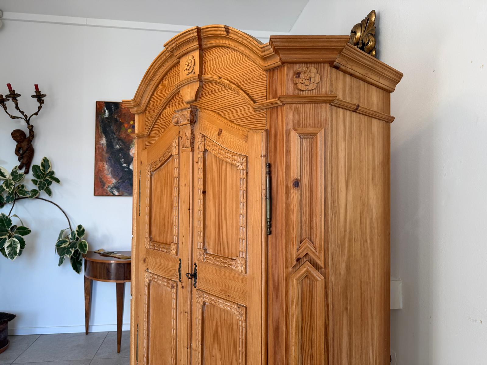 Bauernschrank Landhausschrank Barockstil Kleiderkasten Weichholz Alt & Antik G1051