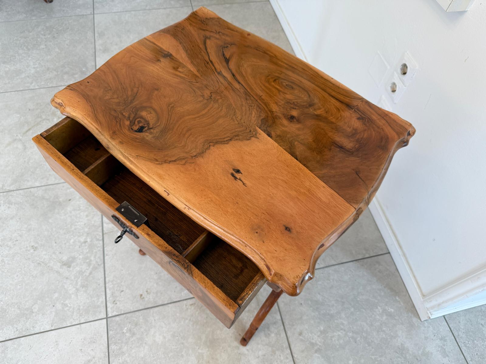 Sale Originales Biedermeier Tischerl Nähtischerl Beistelltisch G1796