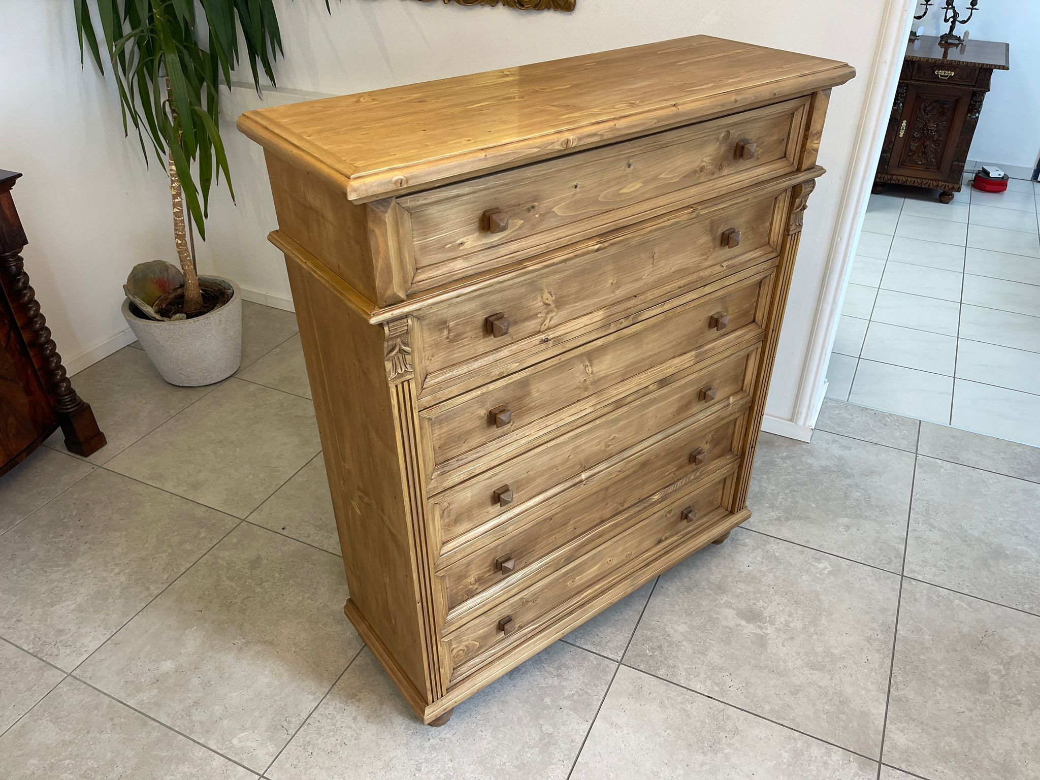 5f6819c7-ebf1-47c6-8c7e-875a8dec661d Bauernkommode Apothekenschrank Ladenkommode Ladenschrank A4948