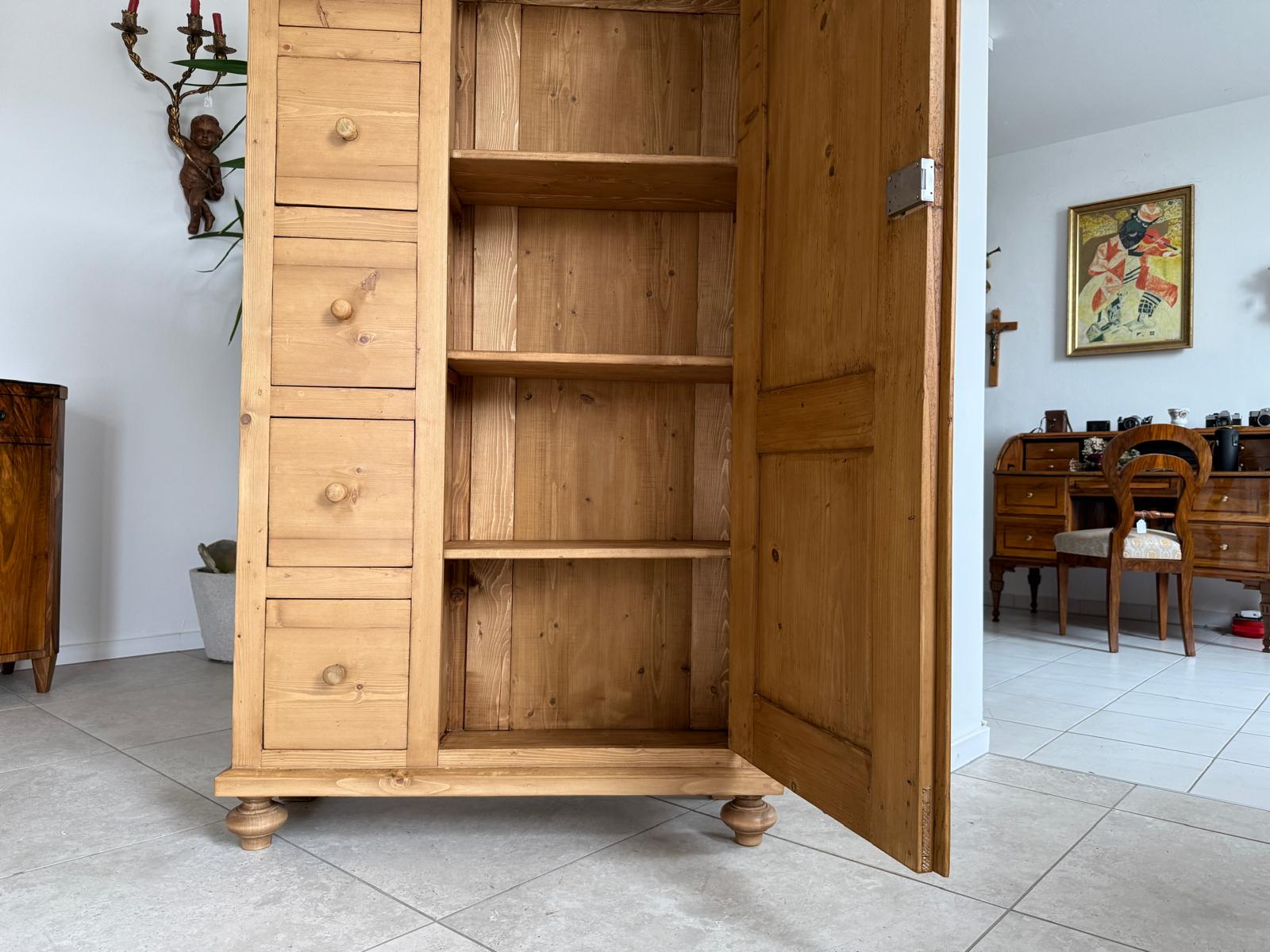 Uriger Brotschrank Almerschrank Speiskasten Bauernkasten G2066
