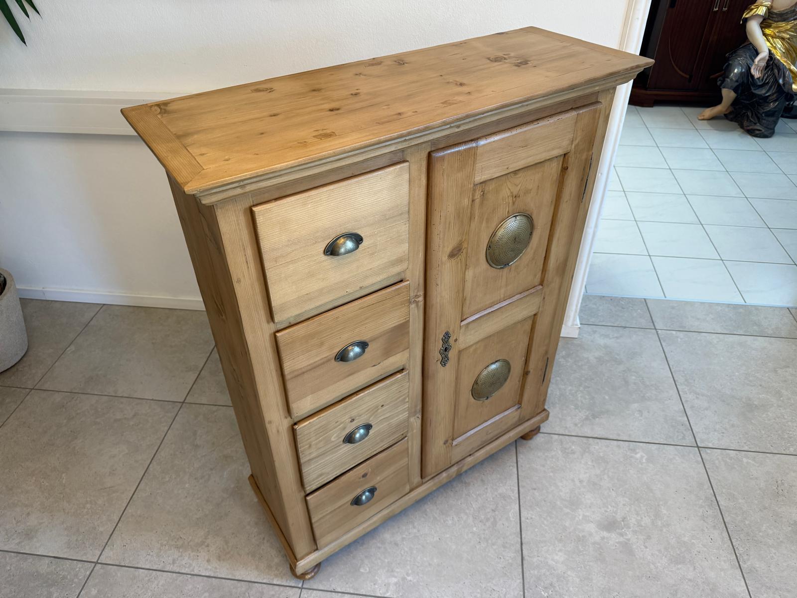 Bäuerlicher Brotschrank Almerschrank Speiskasten Bauernkasten G1929