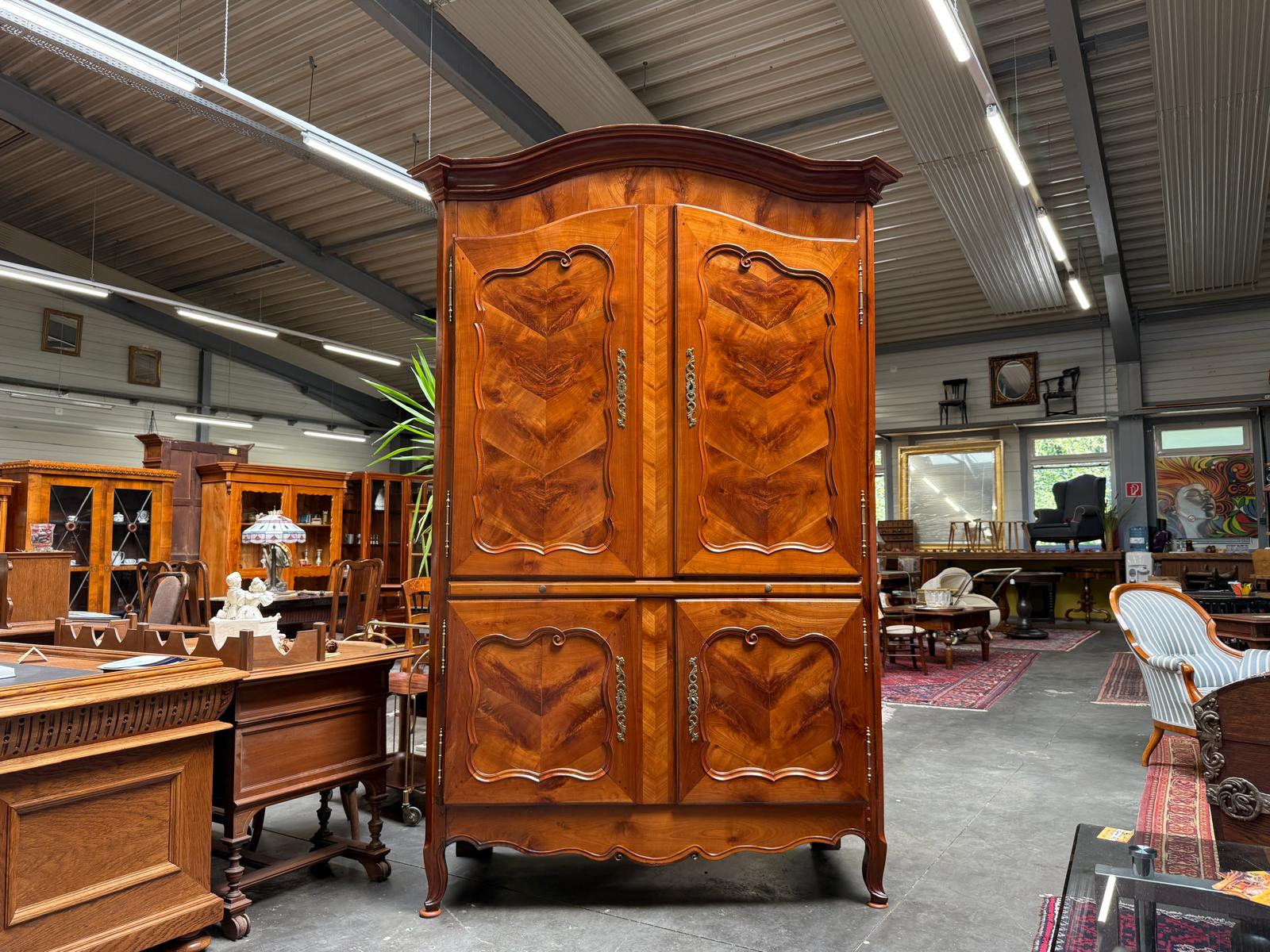 Kabinettschrank um 1800 – viertürig, Nussbaum, Originalzustand Antiquität ifantik G2036