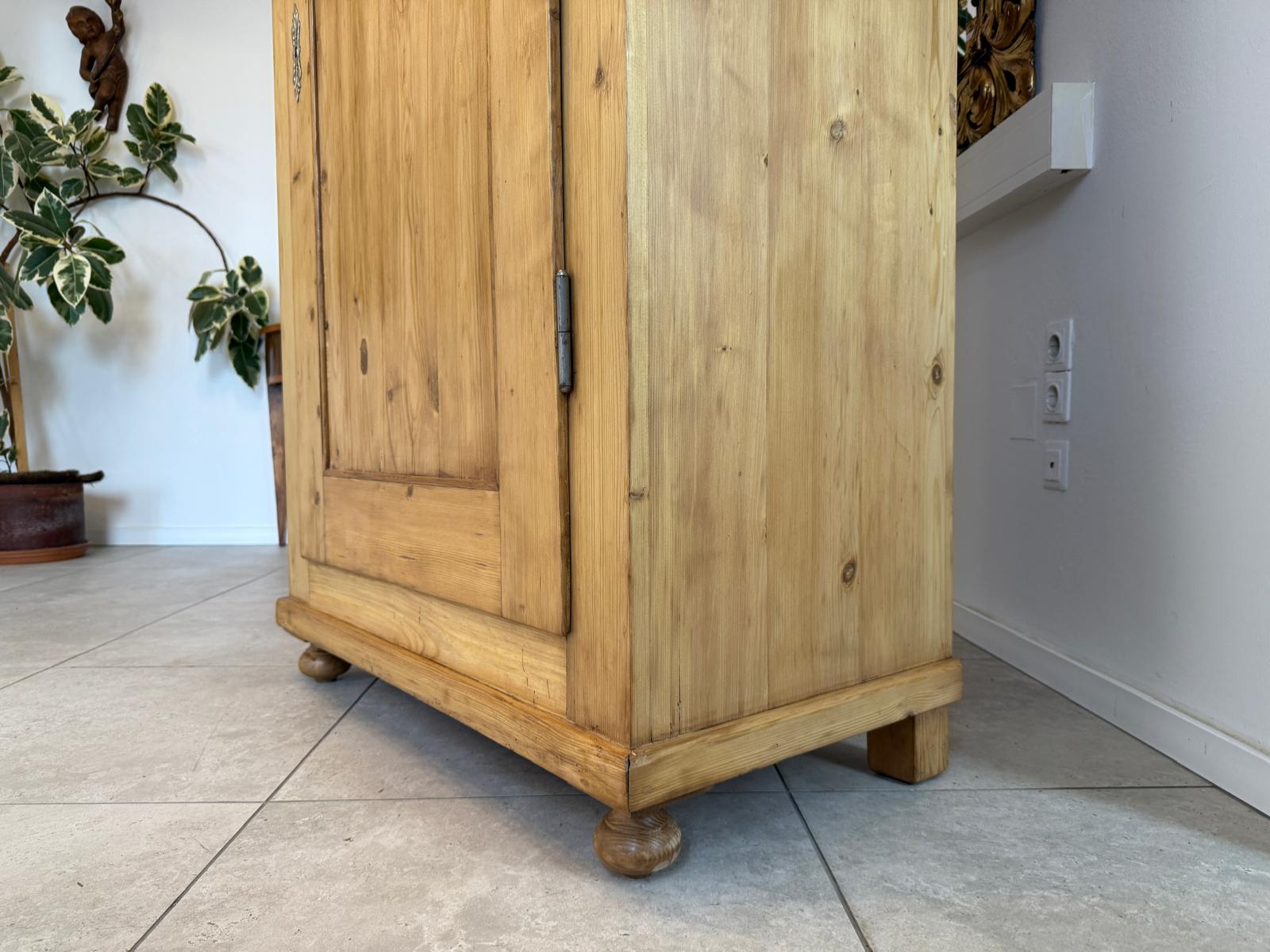 Restaurierter Biedermeier Bauernschrank Naturholzschrank G2206