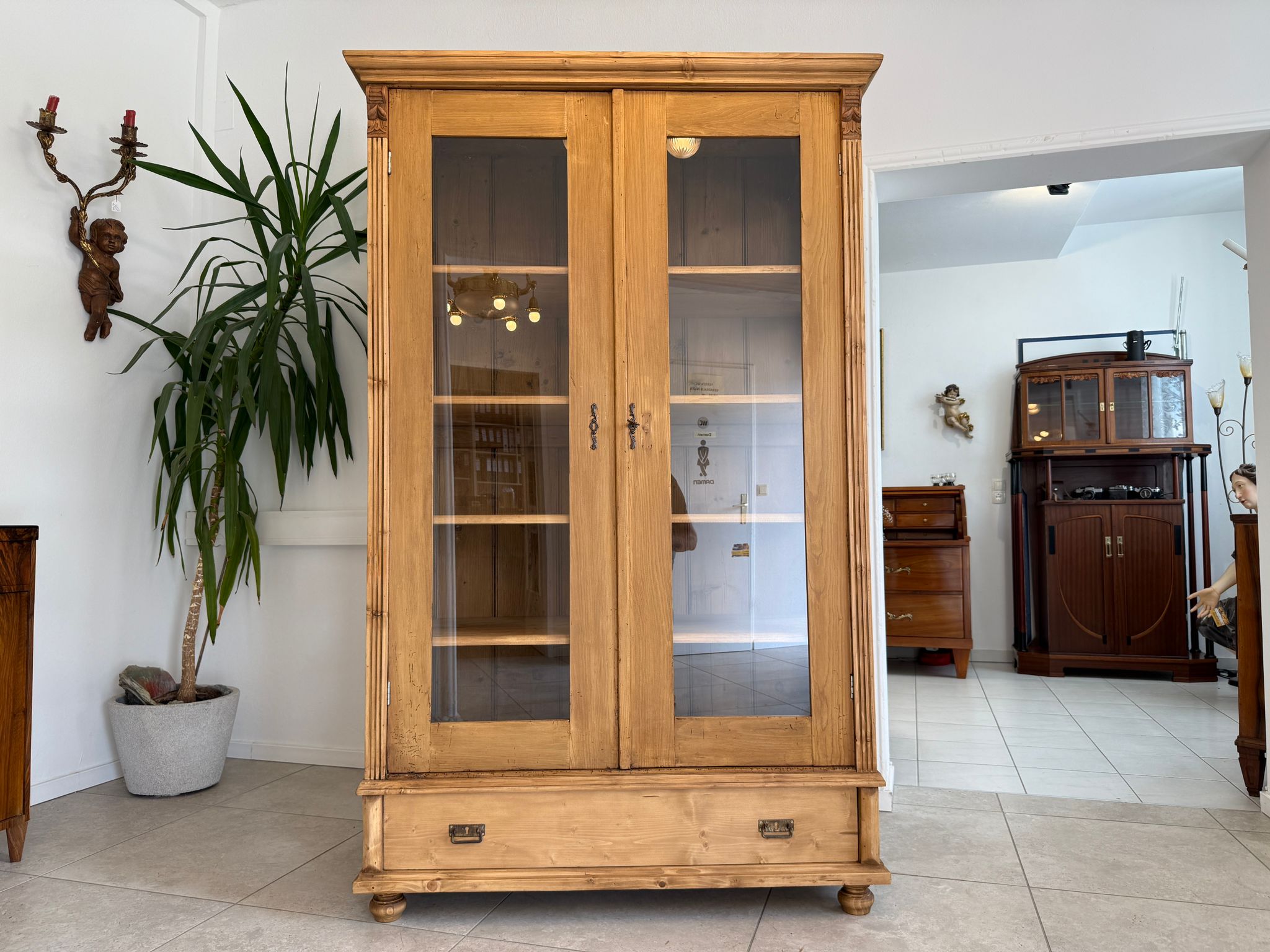 Bäuerliche Vitrine Bauernvitrine Bauernschrank Naturholz Bücherschrank Bauernmöbel A5132