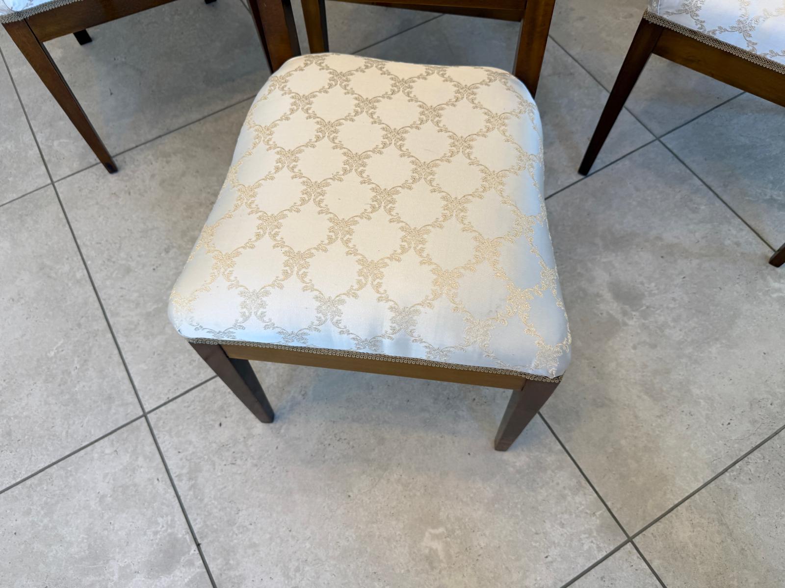 4 Stk. Biedermeier Sessel Stühle Antiquiäten Nussholzsessel D2610