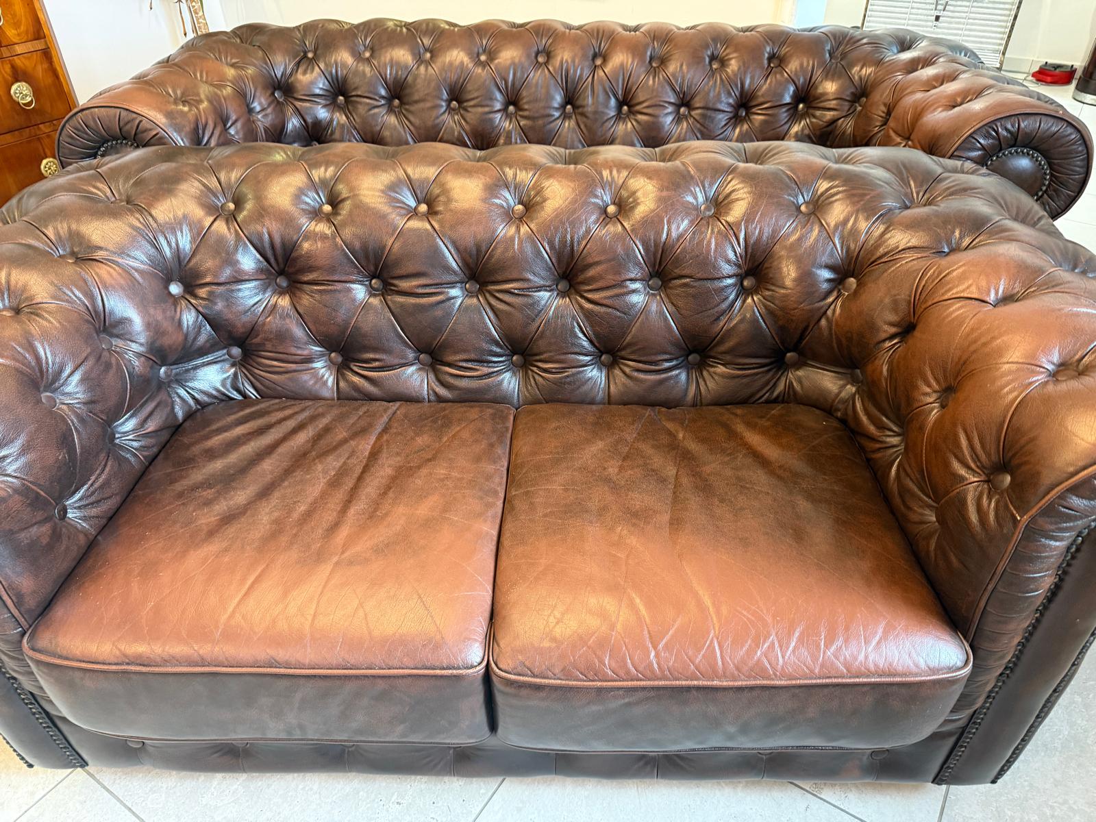 Chesterfield Ensemble 3 teilig Ledersofa Fauteuils Clubmöbel Cultmöbel D2844