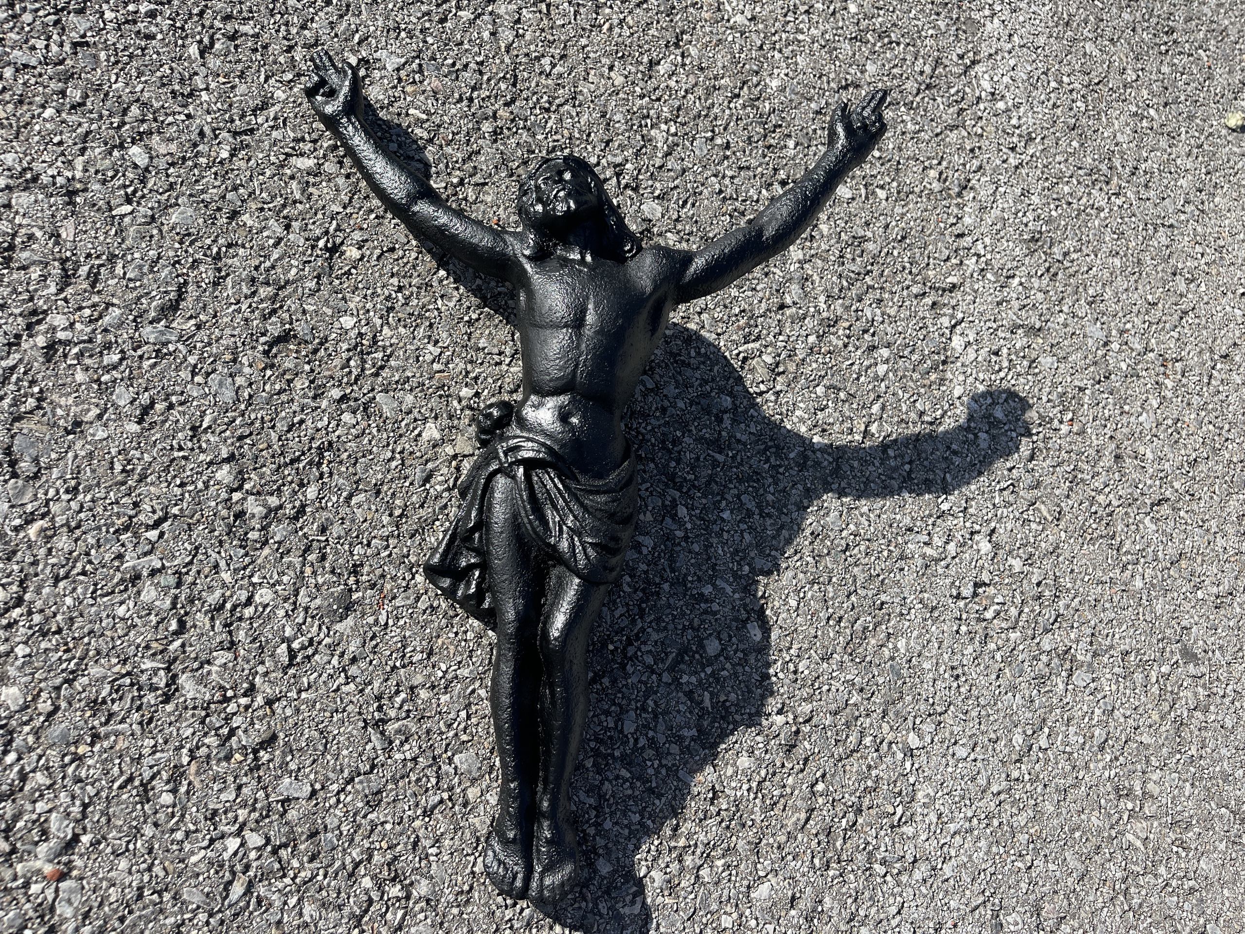 bauernschrank-Kredenz_249 Jesus INRI Herrgott aus Gusseisen B1813