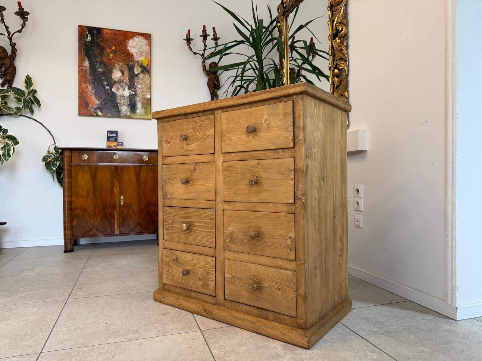 Bäuerliche 8 Ladenkommode Apothekerschrank Altholzkommode Weichholz D2307