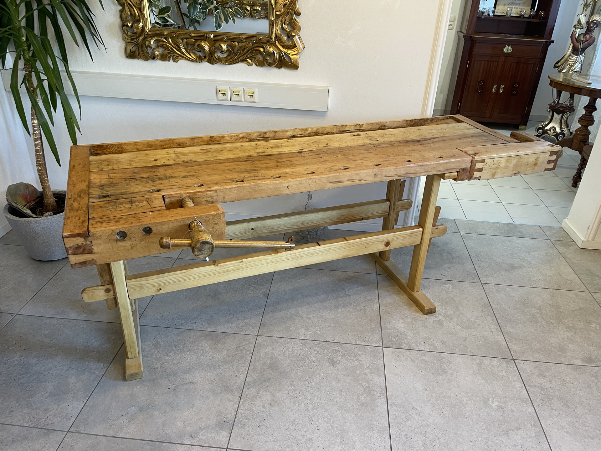 Bauernschrank-34 Sale Original Hobelbank, Werkbank, Designertisch B1925
