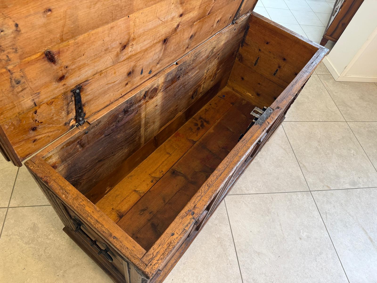 Truhe Bauerntruhe Naturholztruhe Nadelholz Bauernmöbel Antiquität G2366