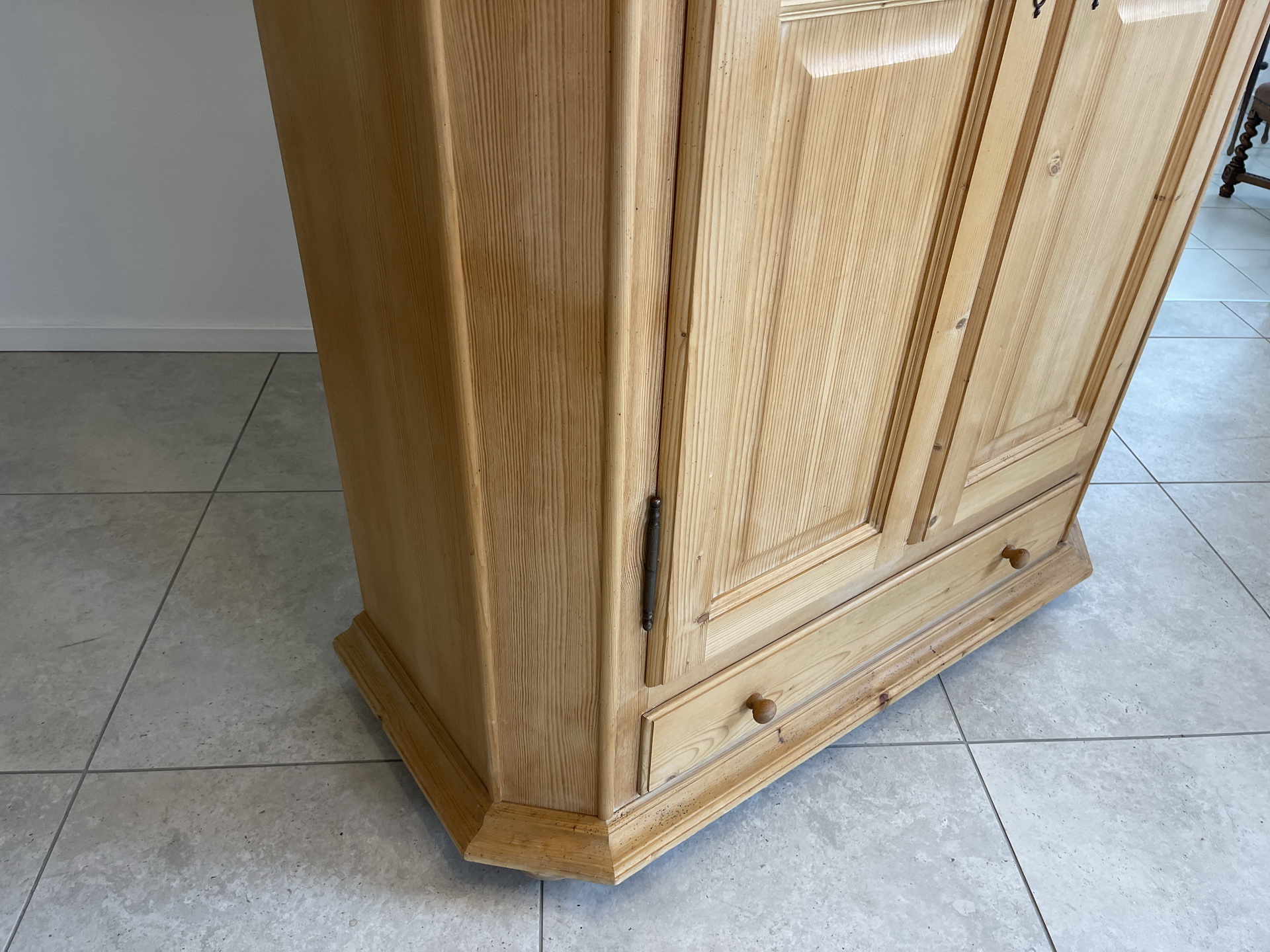 Bauernschrank Landhausschrank Barockstil Schrank B1856