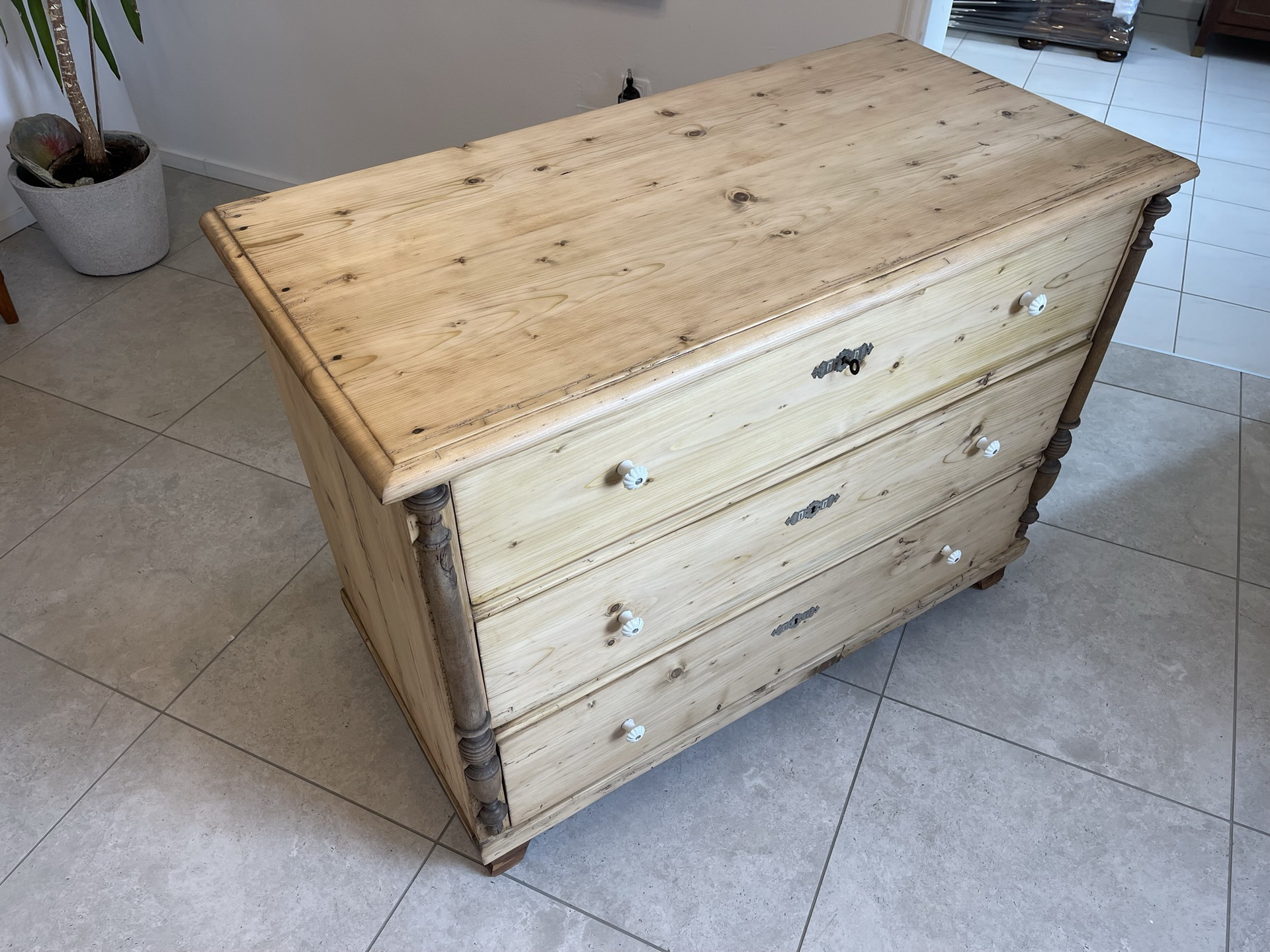 Barock-Biedermeier_36apRTj2KJGpUEm Restaurierte Biedermeier Kommode Antik 3 Laden aus Fichtenholz B1231