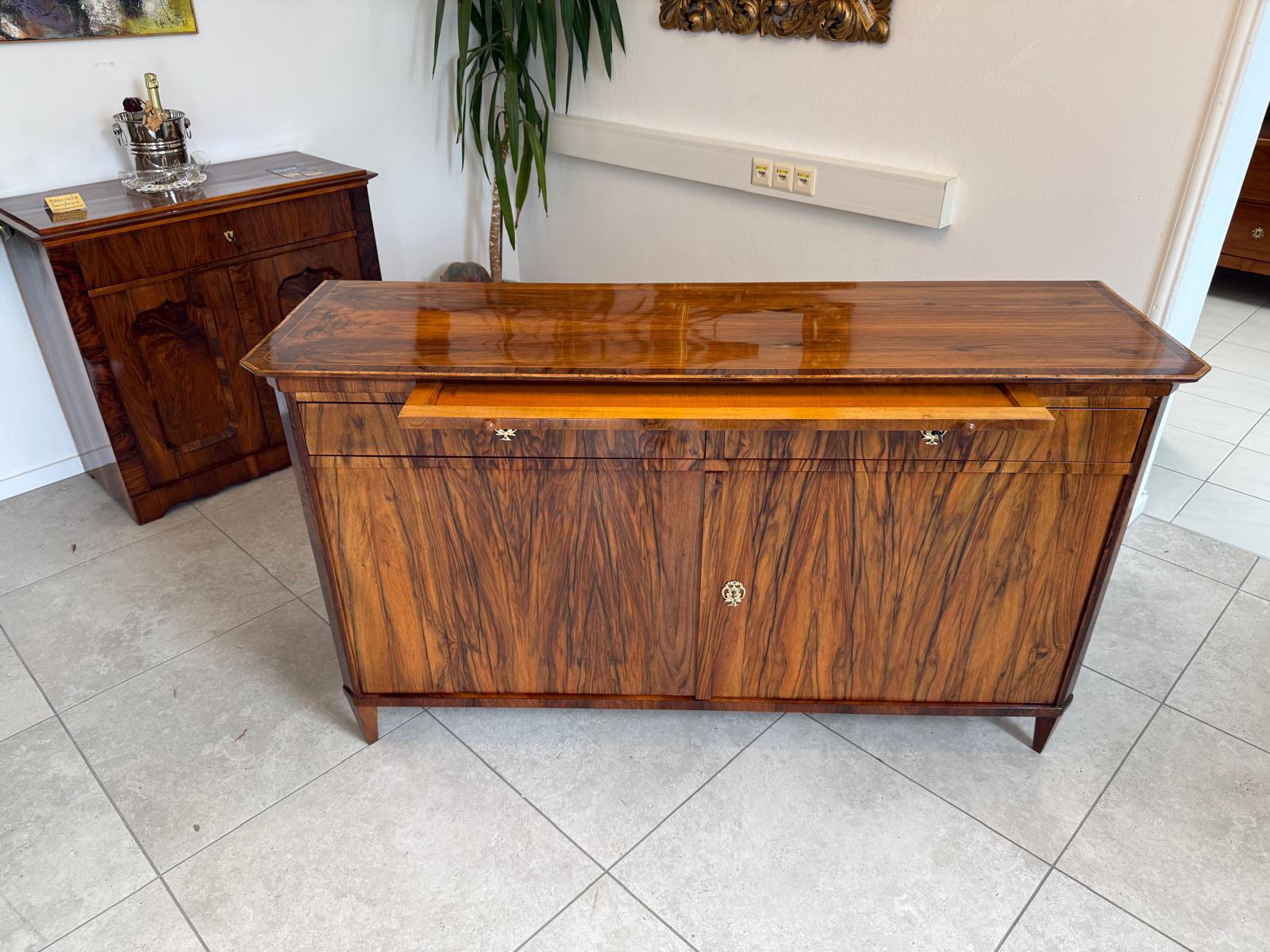 Restaurierte Biedermeier Anrichte Sideboard Antiquität Nussholz G1836-1