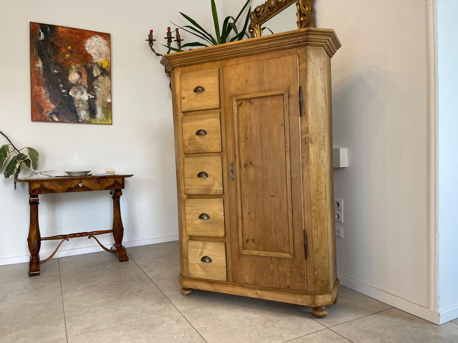 Uriger Biedermeier Brotschrank Almerschrank Vorratskasten Bauernkasten G1650