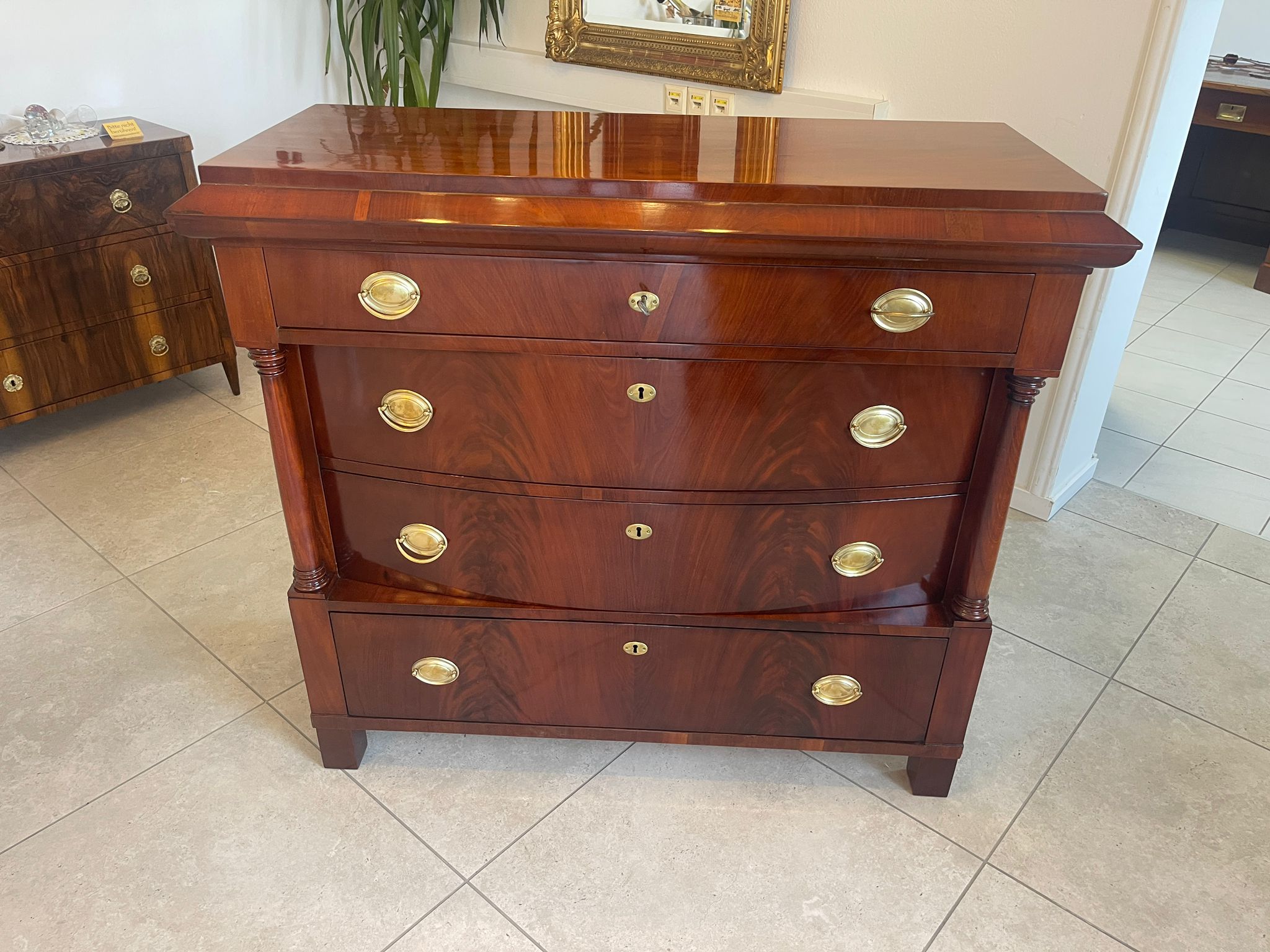 af556ac6-01bb-492f-867c-a5461823c611 Sale Restaurierte Biedermeier Kommode Säulen A4629
