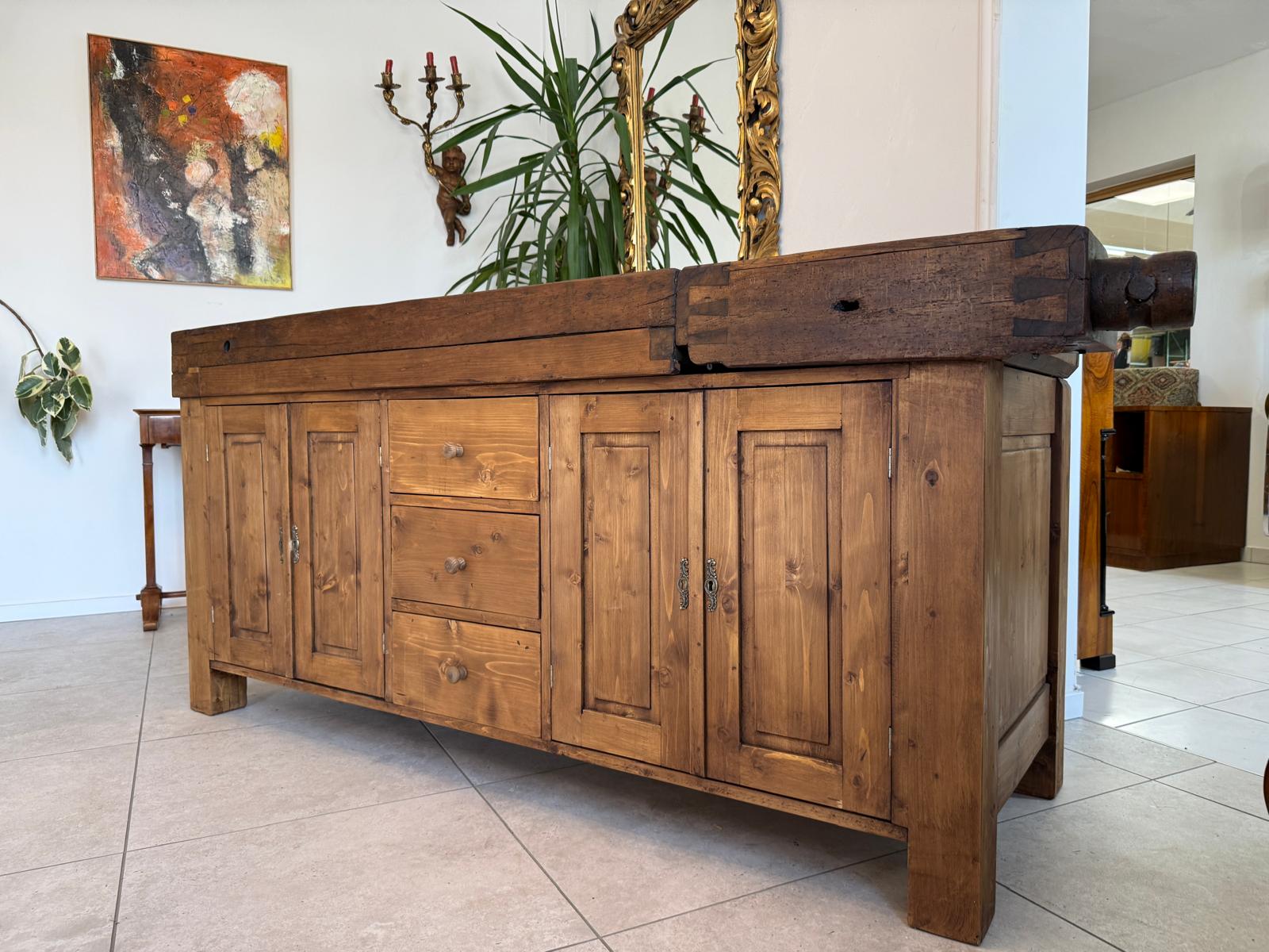 Historische Hobelbank Werkbank Pult Tresen Ladenschrank Designerstück D1255