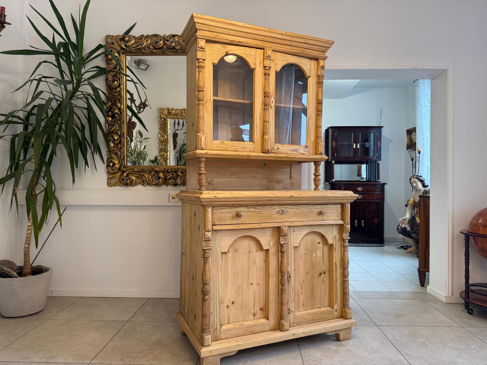 Restaurierte Gründerzeit Küchenkredenz Antike Bauernmöbel Vitrinenschrank D1084