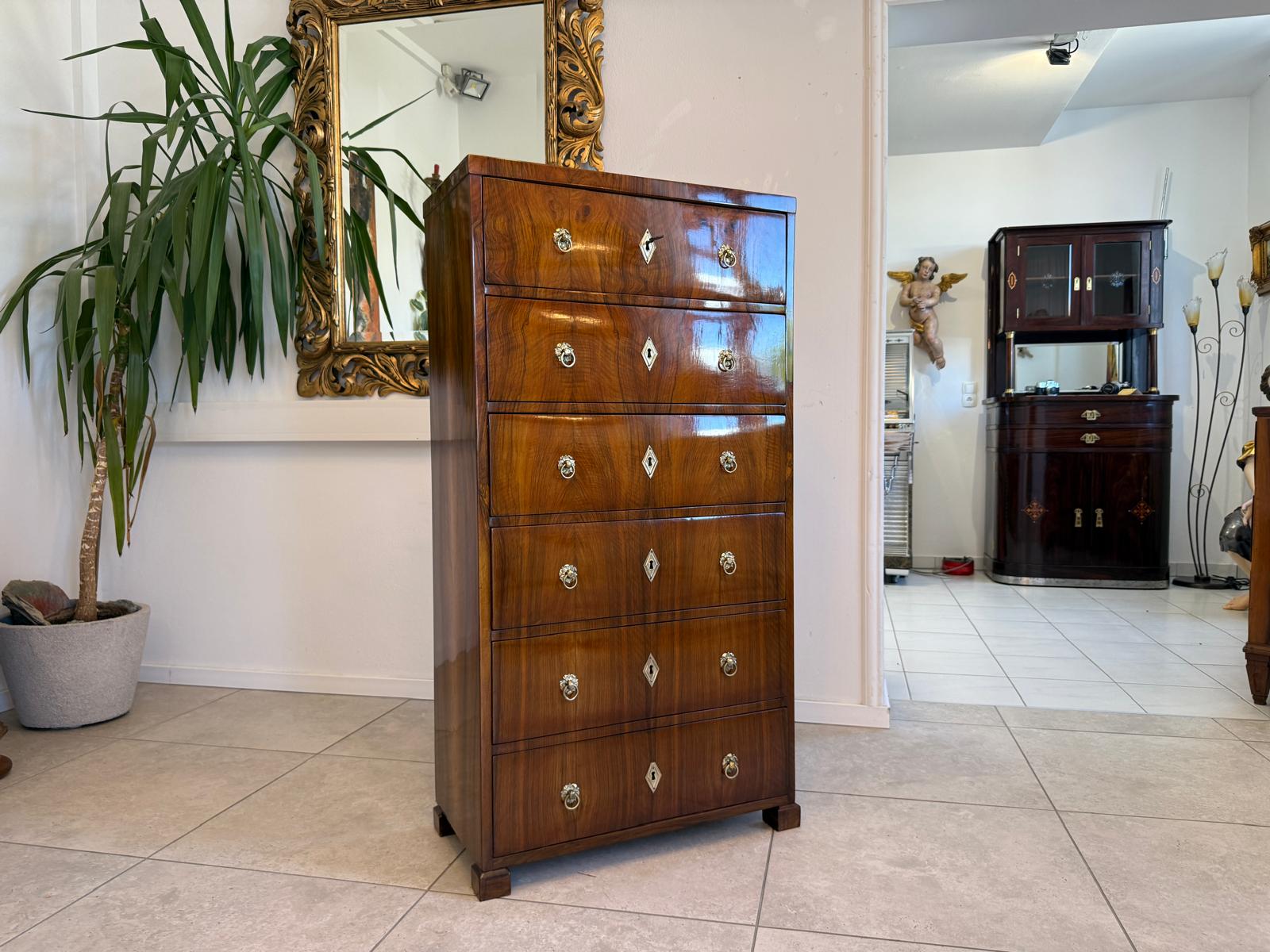 Biedermeier Wochenkommode Nussholz Restauriert D2606