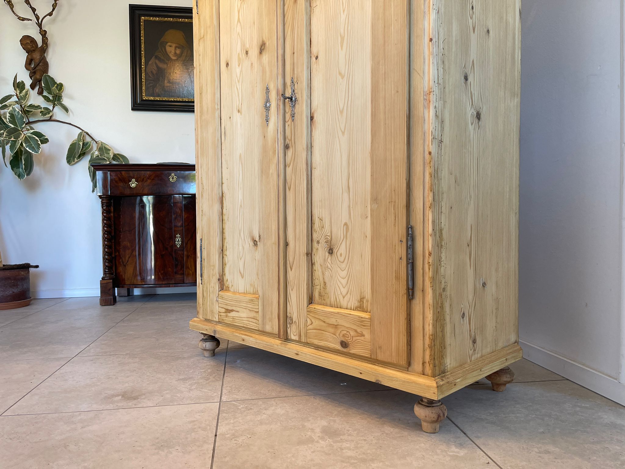 60d0da5b-1afc-4144-ba7b-7a81bad460f0 Steirischer Bauernschrank Antik Gründerzeit Bauernkasten Naturholz A4828