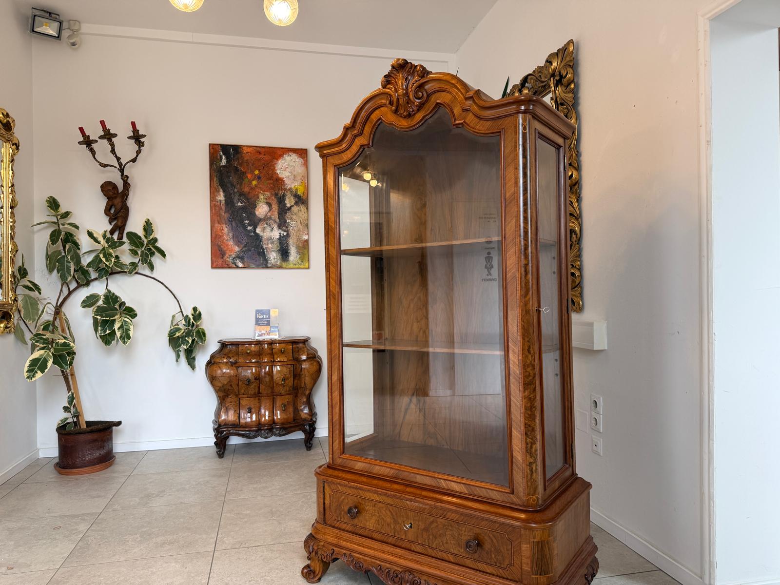 Originle Chippendale Vitrine Traumexemplar Sammlervitrine Antiquität D1162