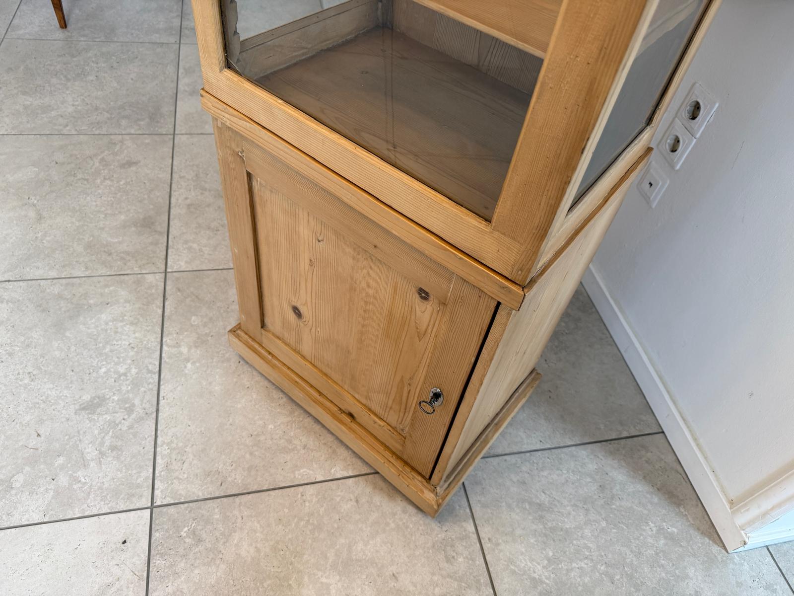 Bäuerliche Jugendstil Vitrine Bauernvitrine Naturholz Bücherschrank antik G2251