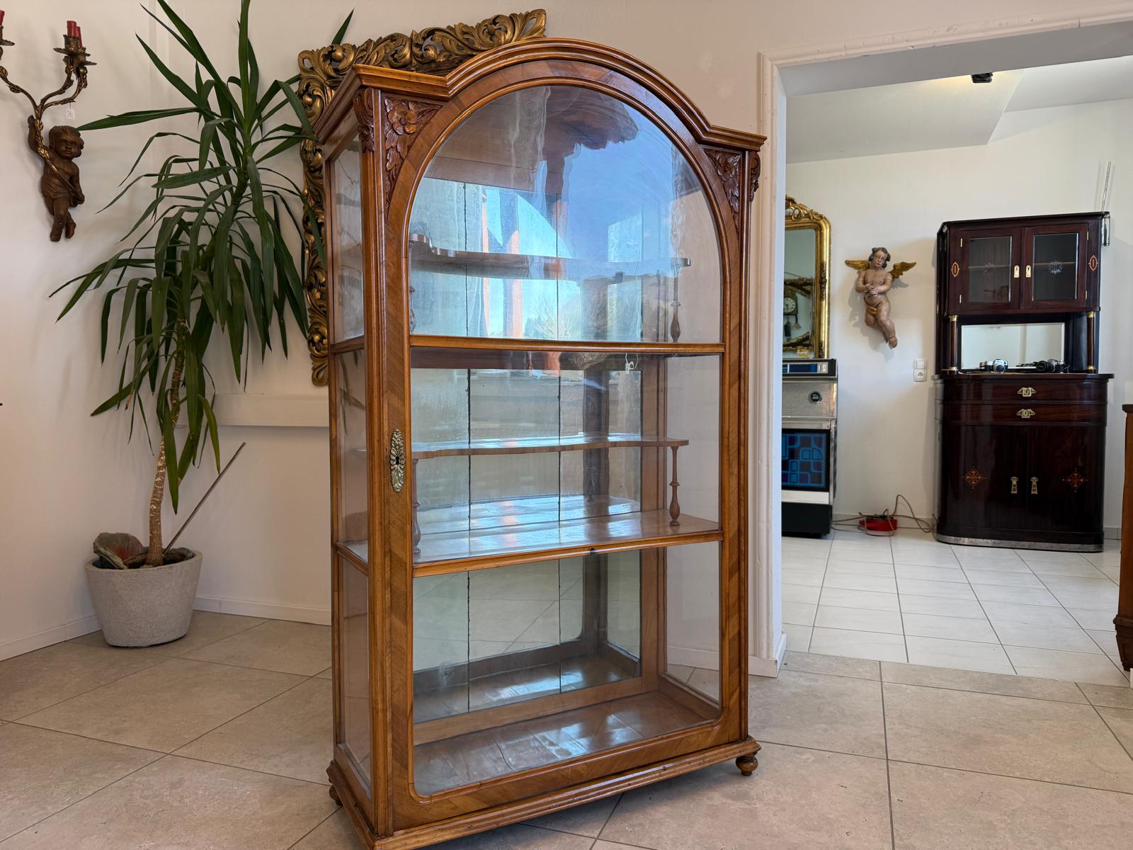 Spätbiedermeier Vitrine Bücherschrank Nussholz Original D2326