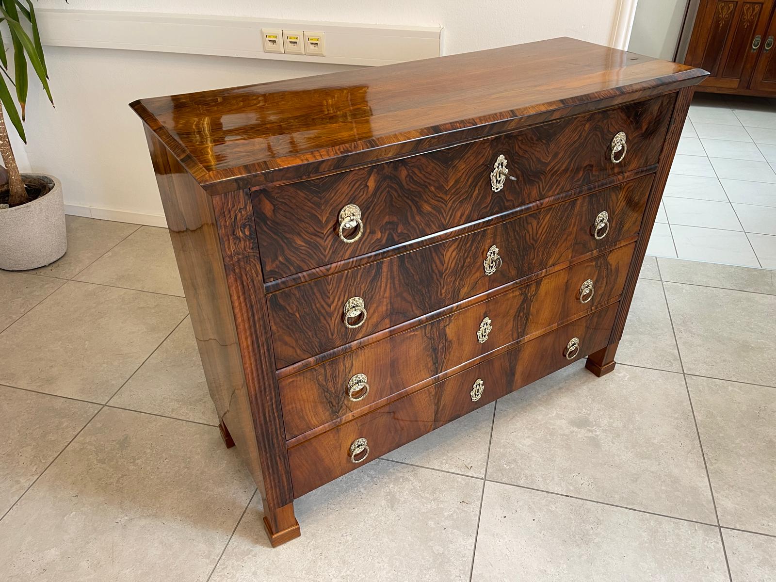 Restaurierte Biedermeier Schreibkommode Nussholz Antiquität G1313