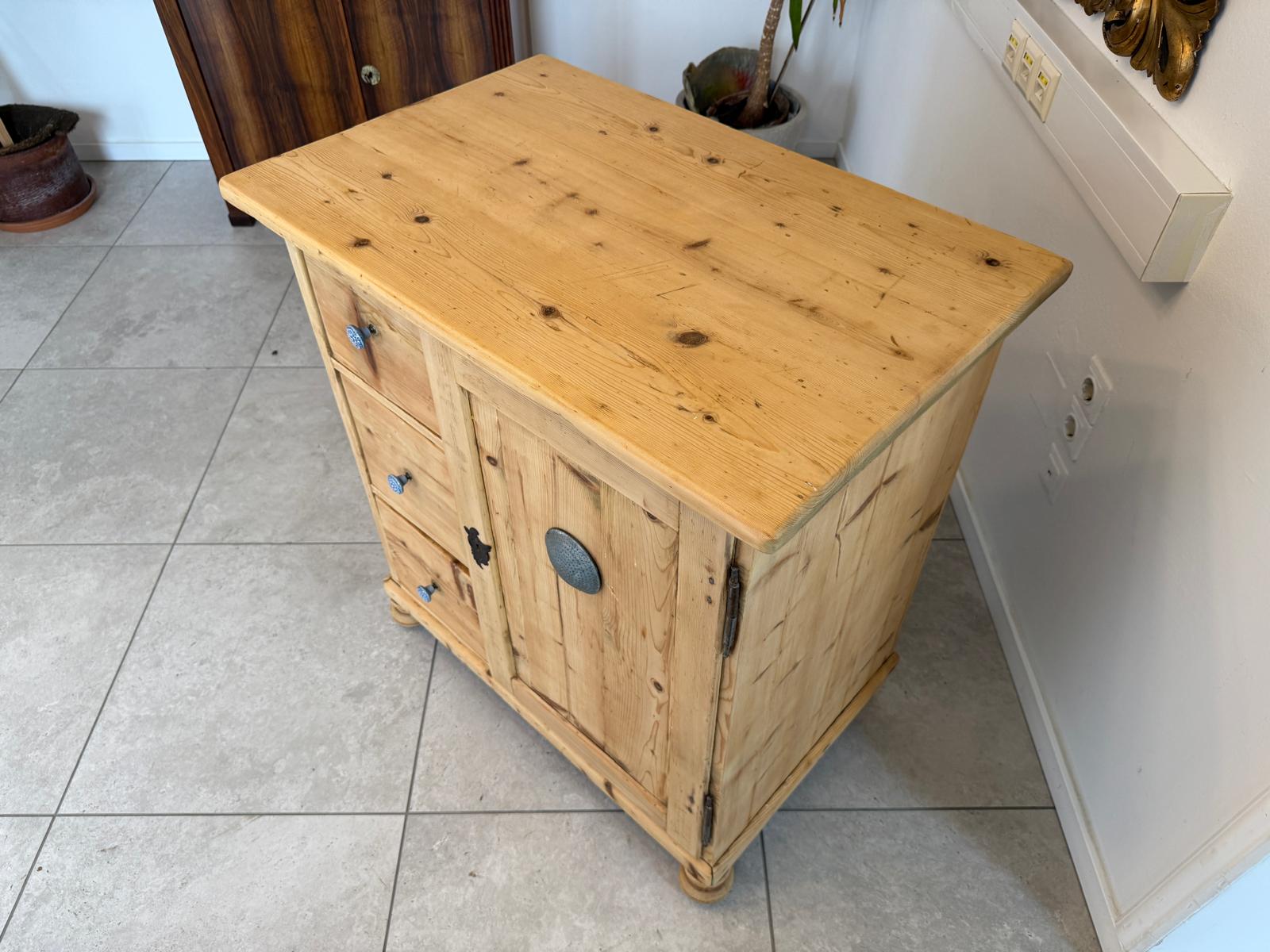 Brotschrank Almerschrank Speiskasten Bauernkasten Naturholzschrank  G2115