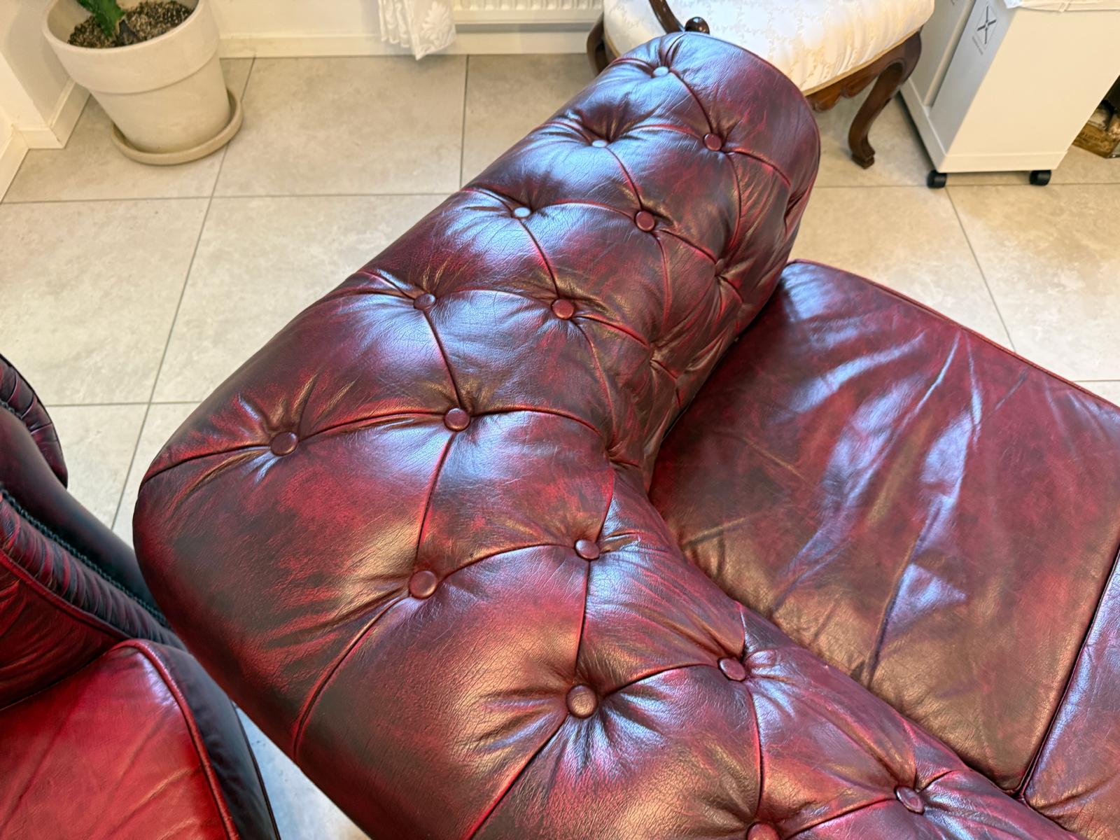 Chesterfield Ensemble 3 teilig Ledersofa Fauteuils Clubmöbel Cultmöbel D2302