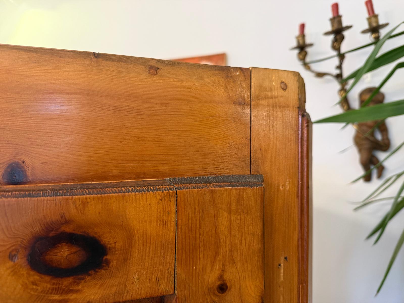 Antiker Zirbenholz Kasten Schrank Kleiderkasten Antik Feuerschrank D1158