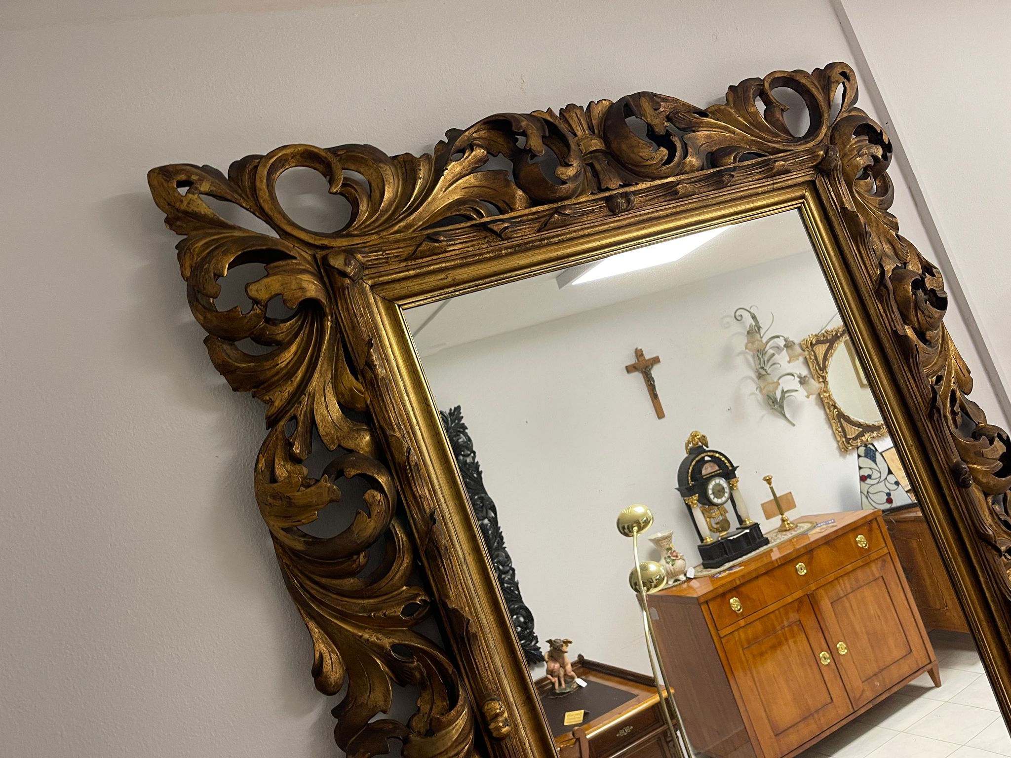 19720417-dbab-47e6-8c58-3e571cc2ce42 Florentiner Spiegel Akanthusblattschnitzkunst A4693