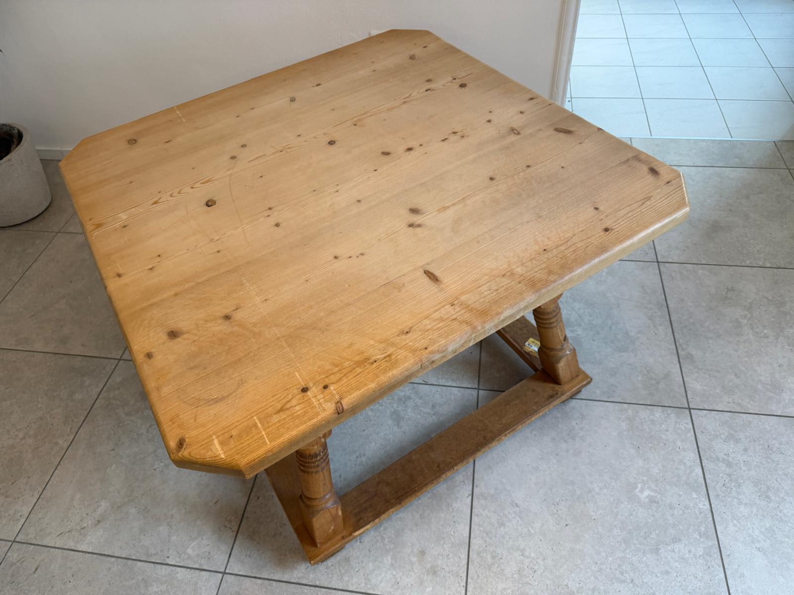 Alter Jogltisch Bauerntisch Antiker Massivholztisch Hüttentisch D1070