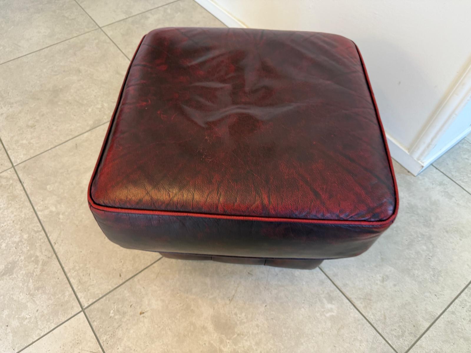 Exclusiver Chesterfield Hocker Traum G2087