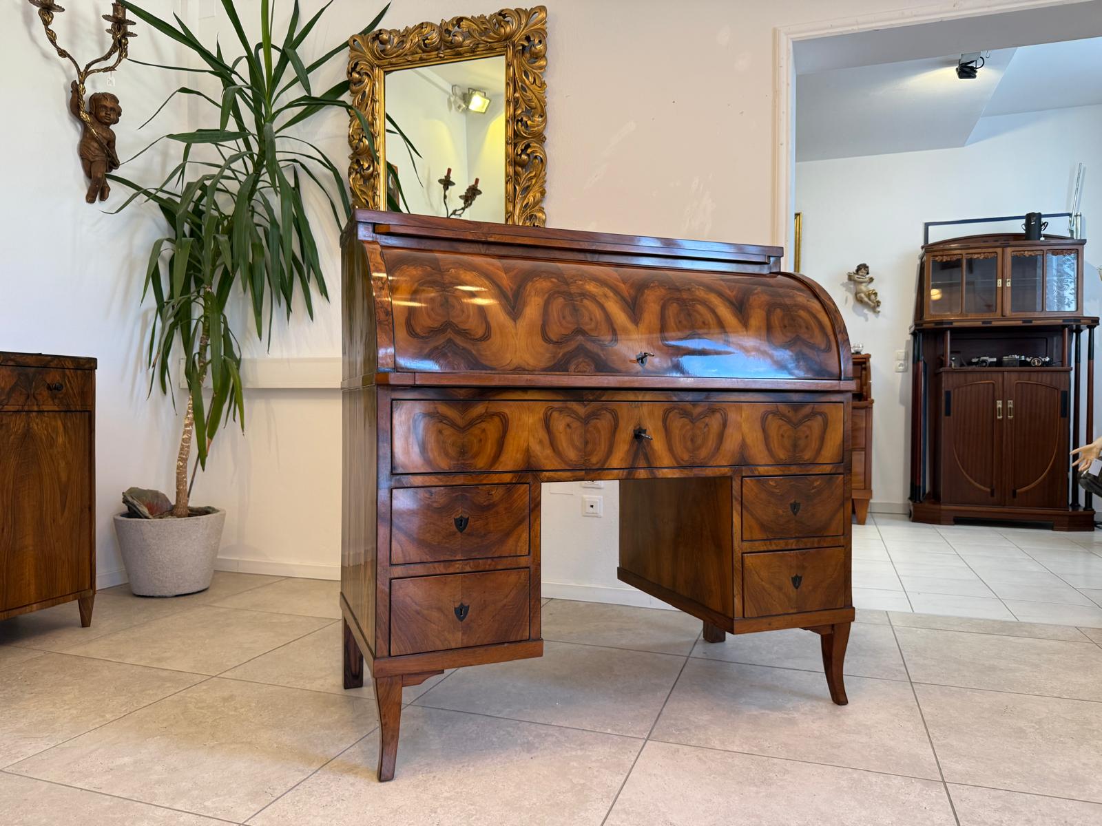 Sale Restaurierter Biedermeier Sekretär Schreibpult Nussholz G1968