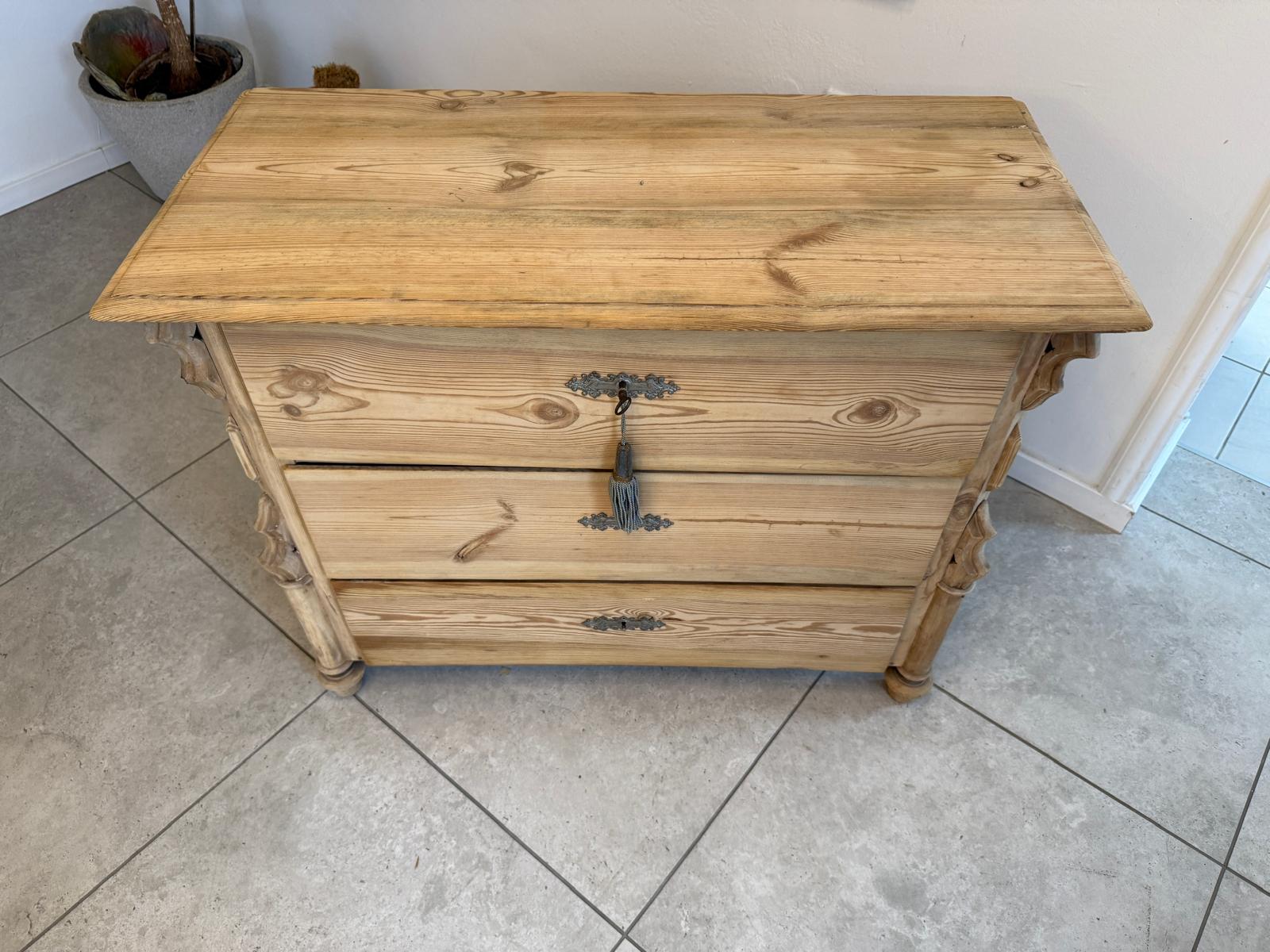 Restaurierte Gründerzeit 3 Laden Kommode Luize Phillipe Weichholz G2299