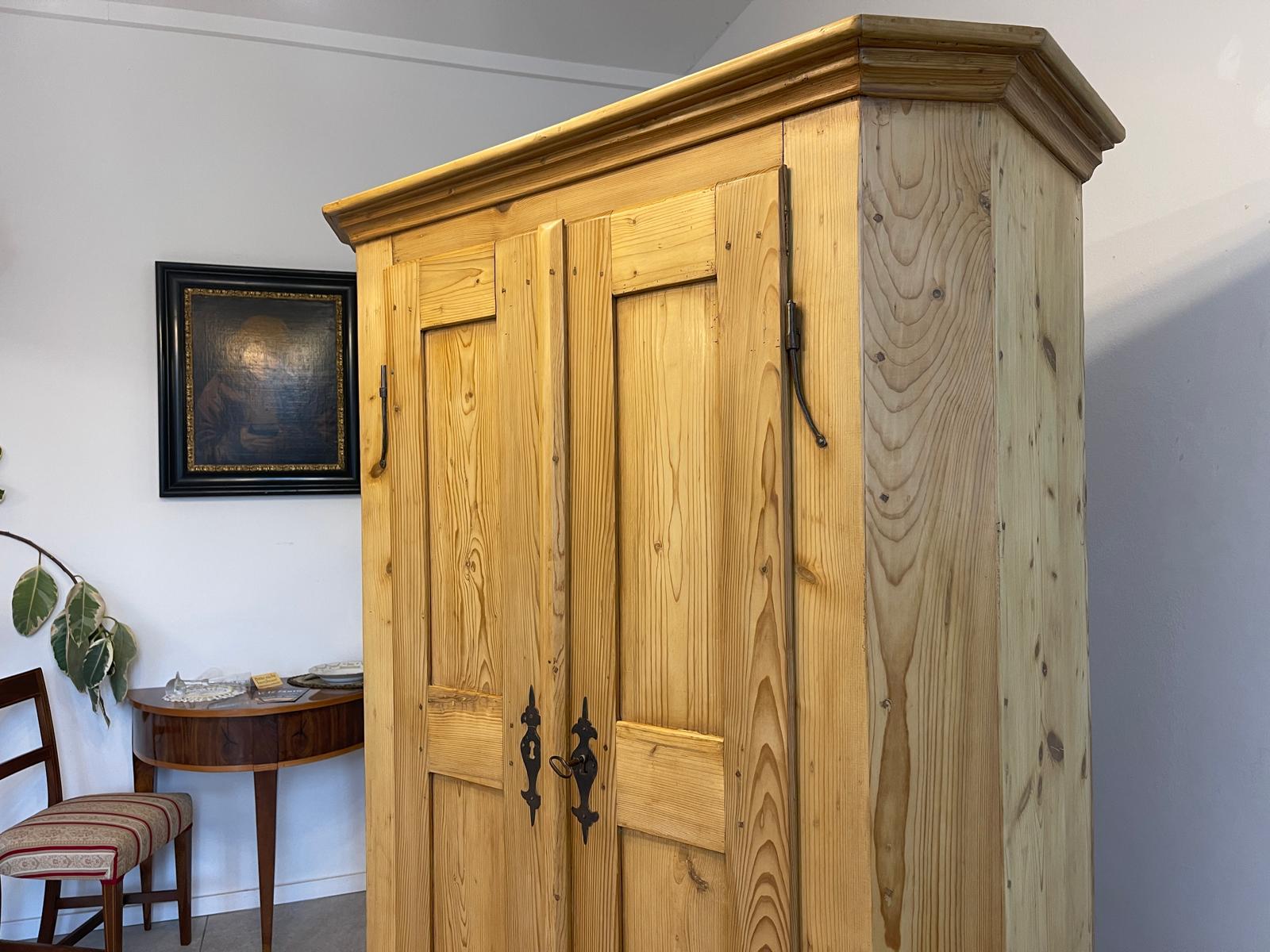 Bauernschrank Barockschrank Barock Hallenschrank Kasten E1025