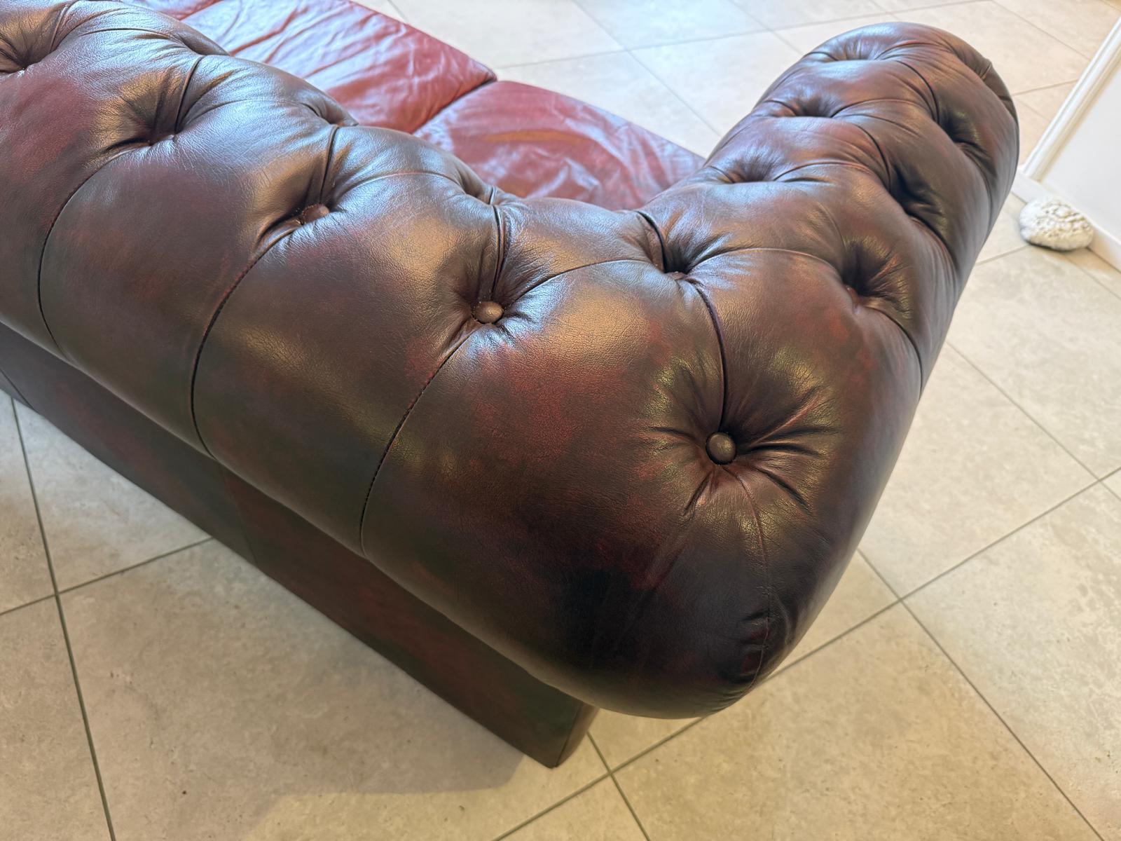 Chesterfield 3er Clubsofa Diwan Couch Oxblood Kultmöbel D1139