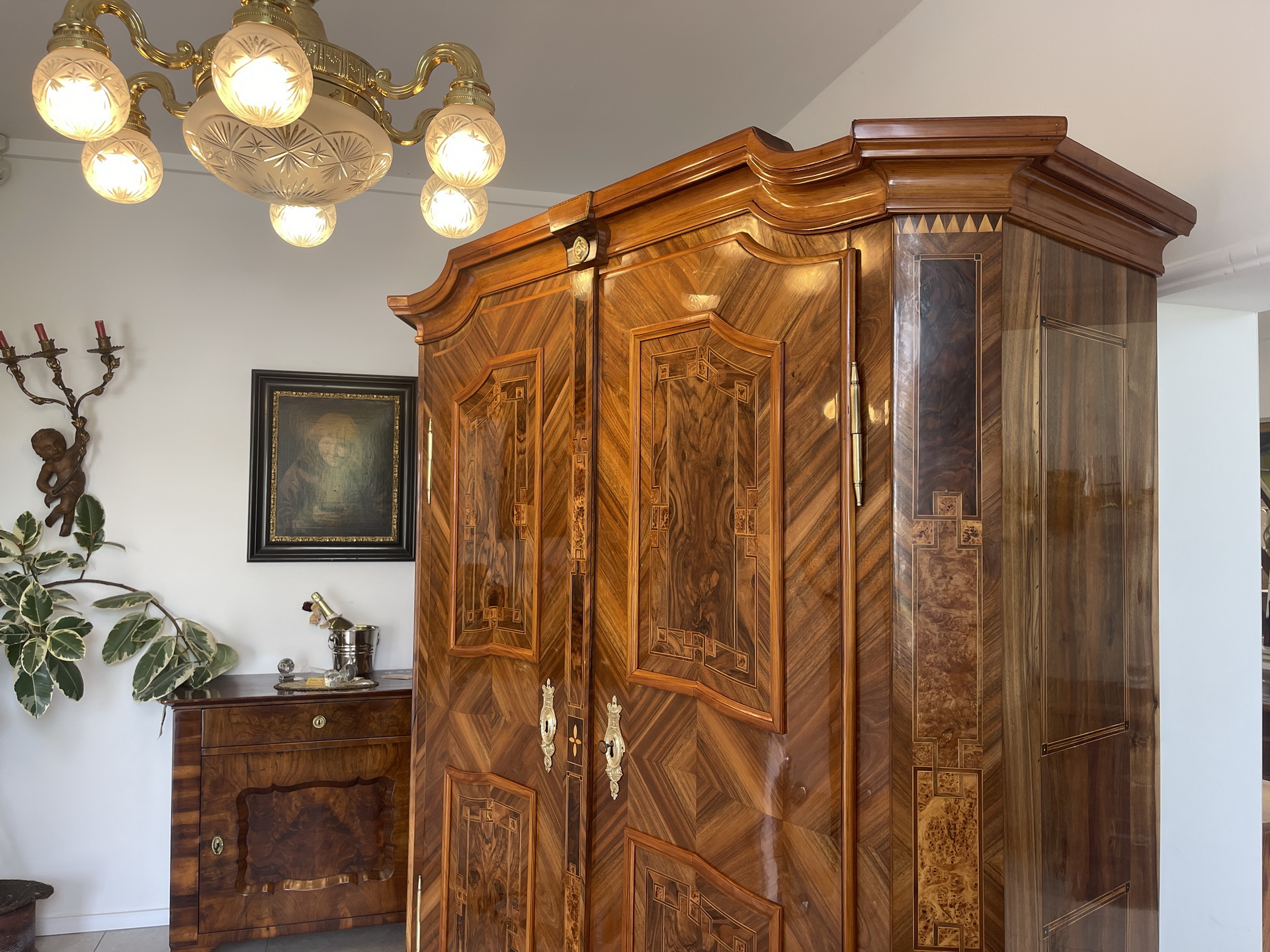 IMG_8588 Barocker Hallenschrank Barockschrank Maria Theresienschrank Antiquitäte Rarität A4418