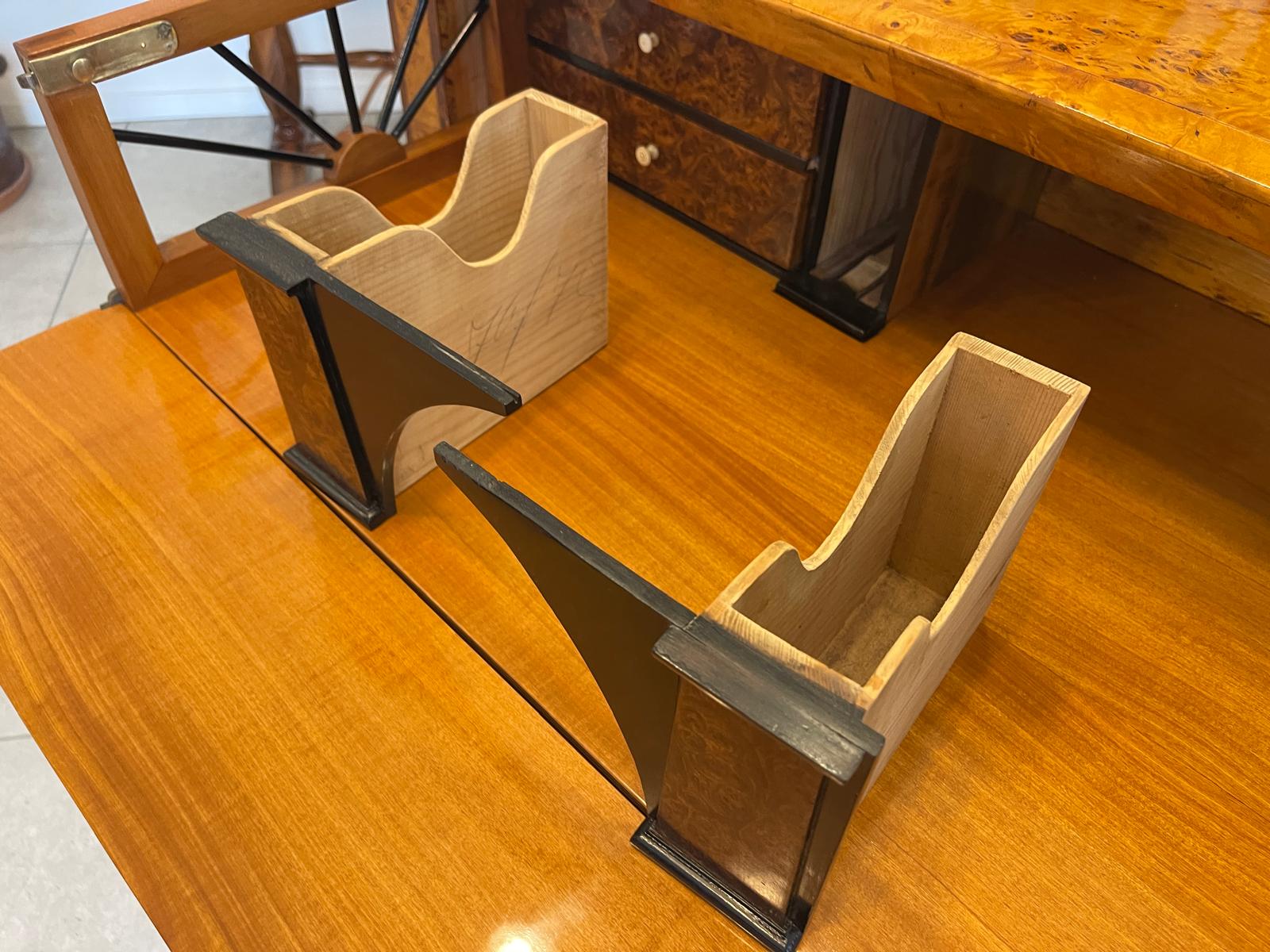 Restaurierte Biedermeier Schreibkommode Sekretär Nussholz Antiquität G1506