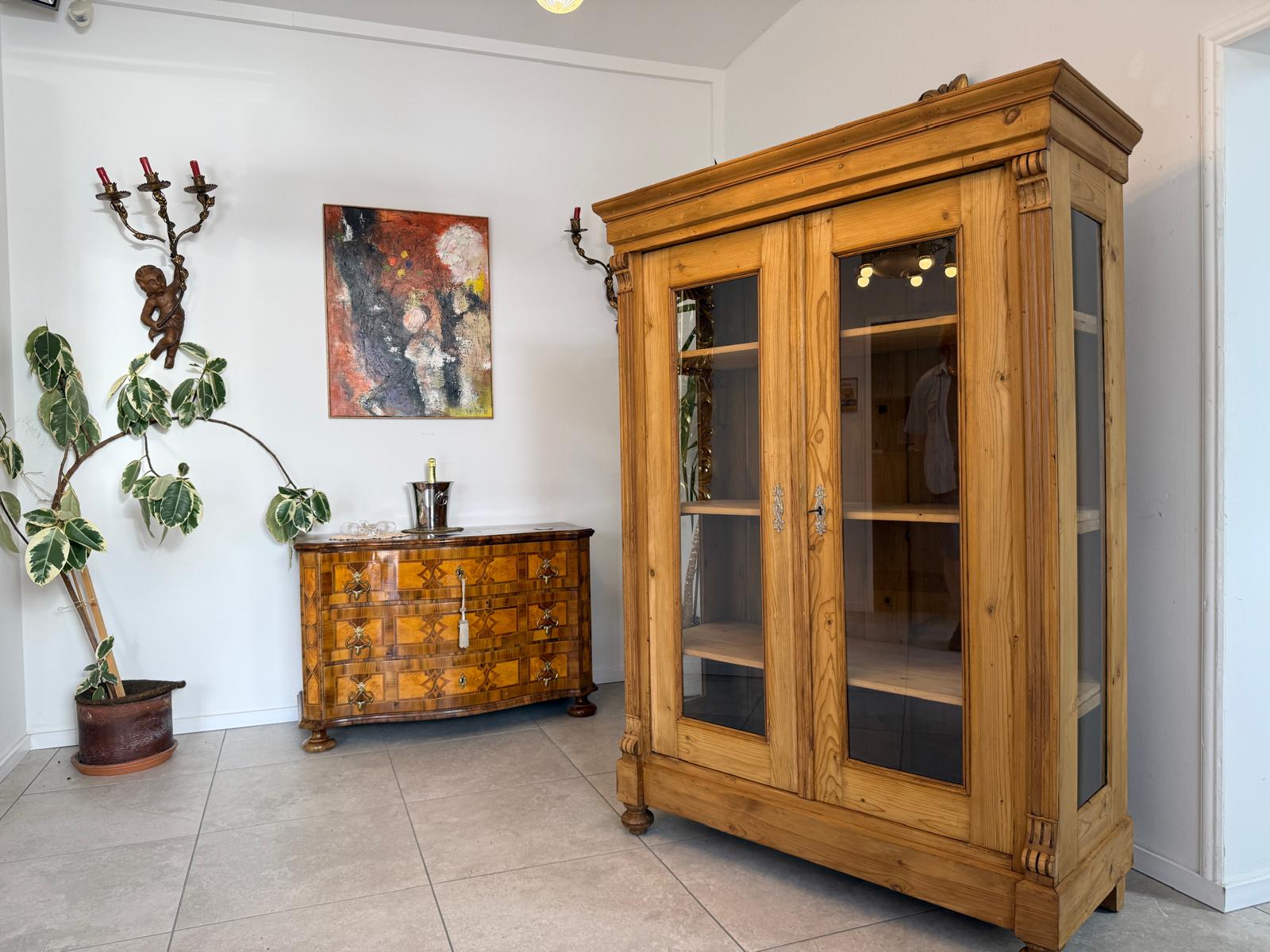 Bäuerliche Vitrine Bauernvitrine Bücherschrank antik Bauernschrank D2647