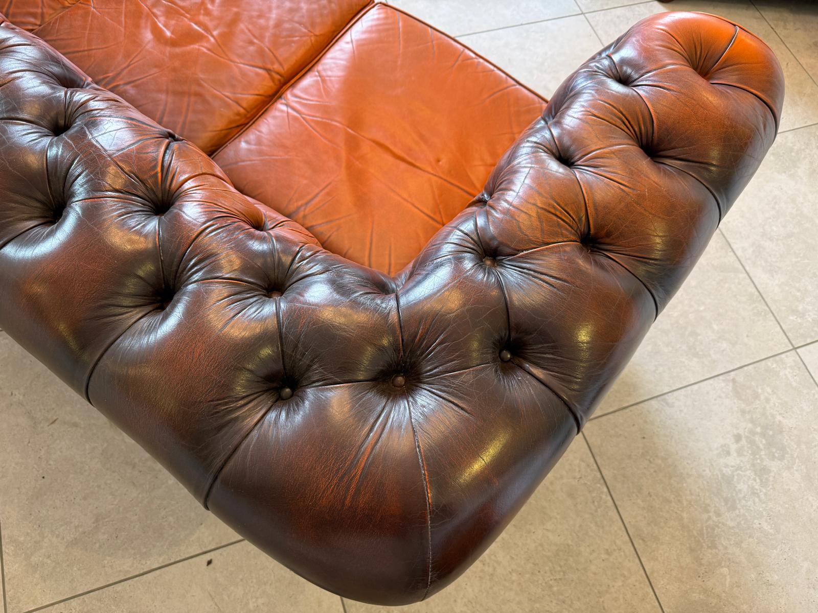Chesterfield Ensemble 3 teilig Ledersofa Fauteuils Clubmöbel Cultmöbel D1214