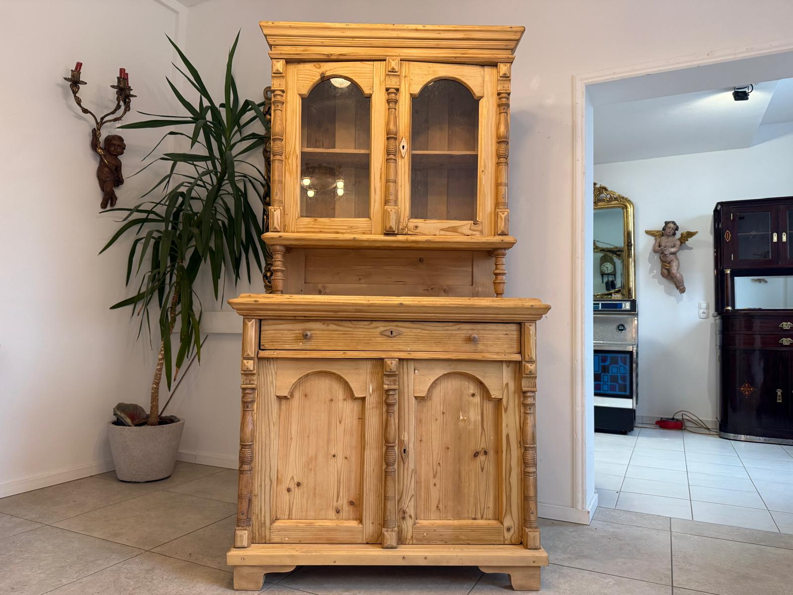 Restaurierte Gründerzeit Küchenkredenz Antike Bauernmöbel Vitrinenschrank D1084