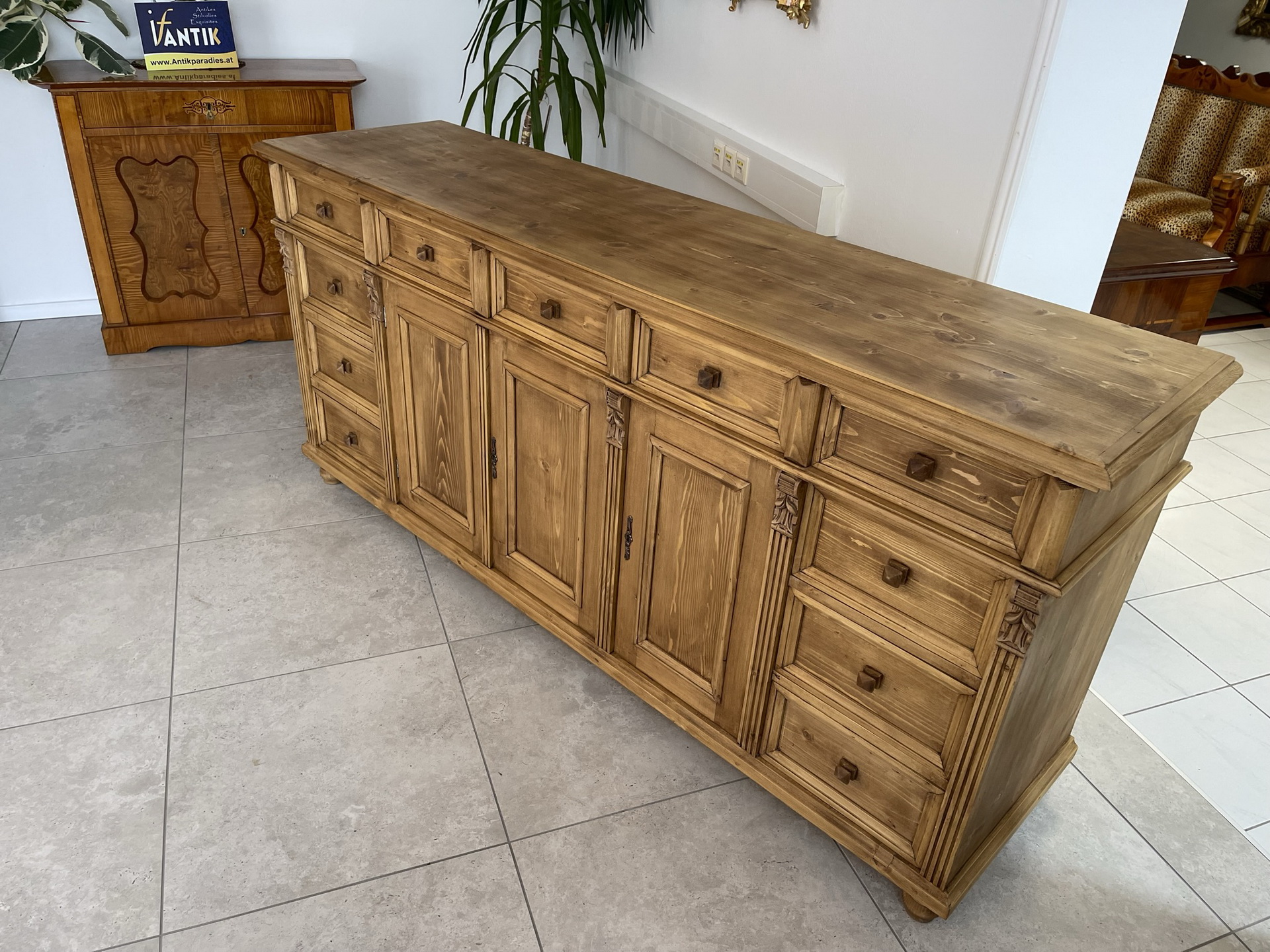 Chesterfield-Bauernschrank_04 urige 11 Ladenkommode Ladenschrank Apothekerschrank B1967