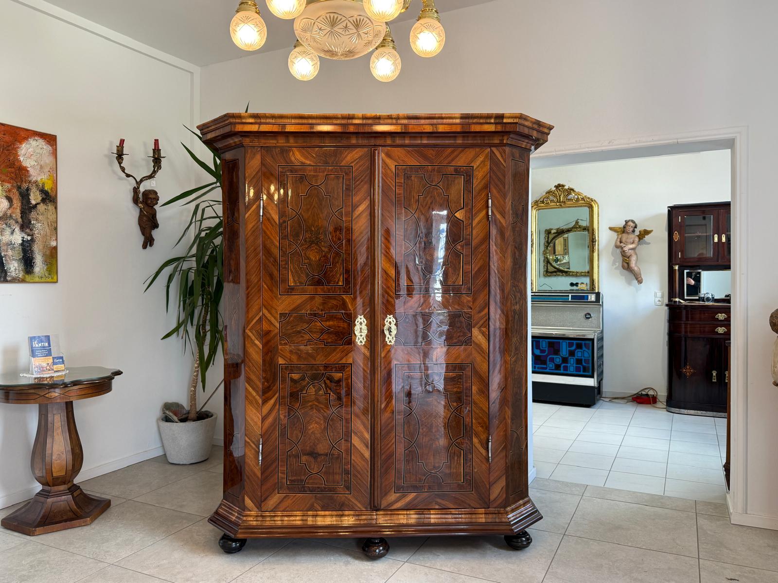 Barocker Hallenschrank Barockschrank Maria Theresienschrank Antiquitäte D2375