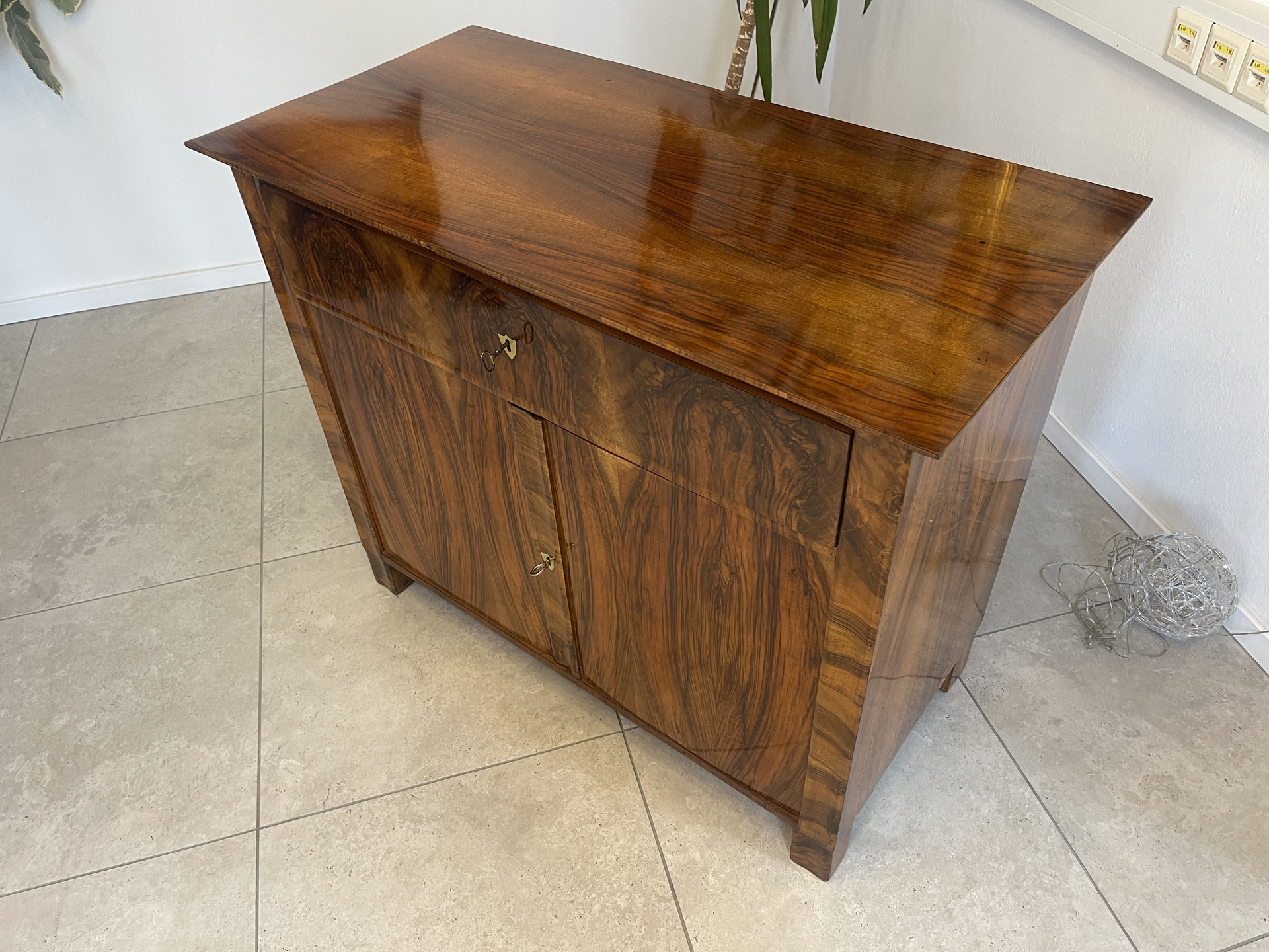 Biedermeier-Barock-24OmLuTXmFM30J1 Sale Restaurierte Biedermeier Anrichte Trumeau Nussholz A4019