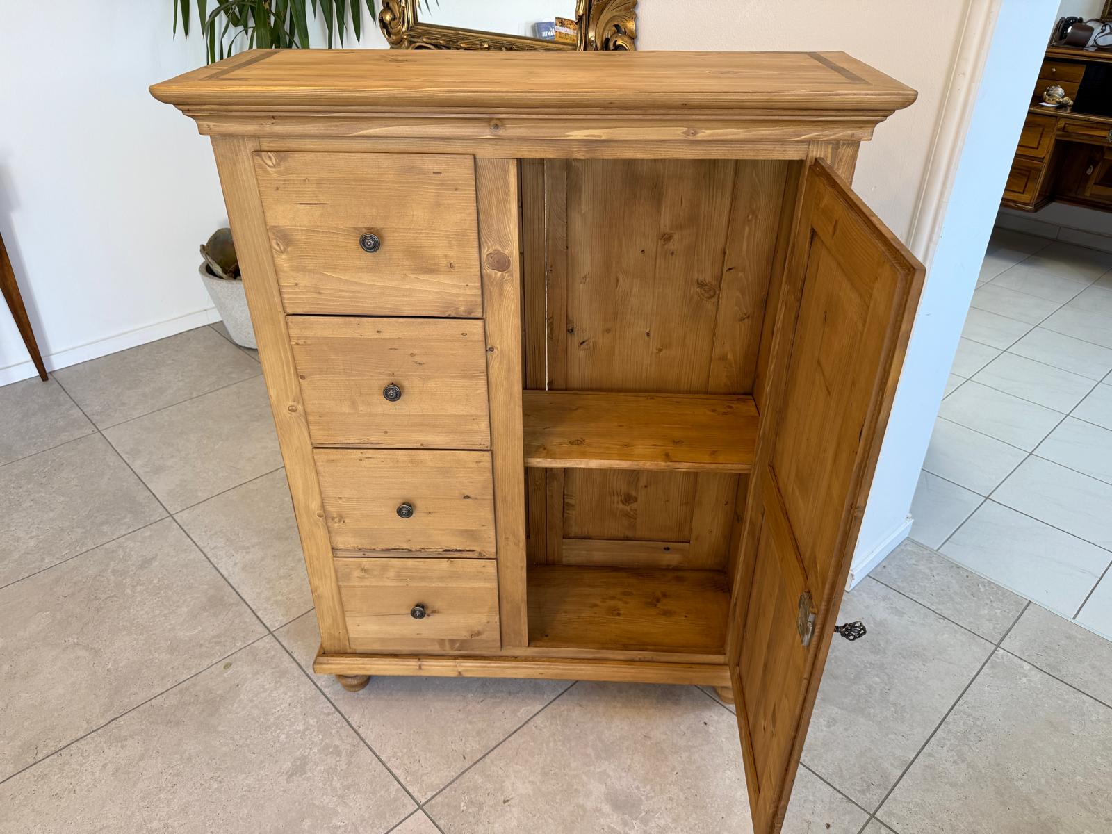 Brotschrank Almerschrank Speiskasten Bauernkasten Naturholzschrank G2182-1