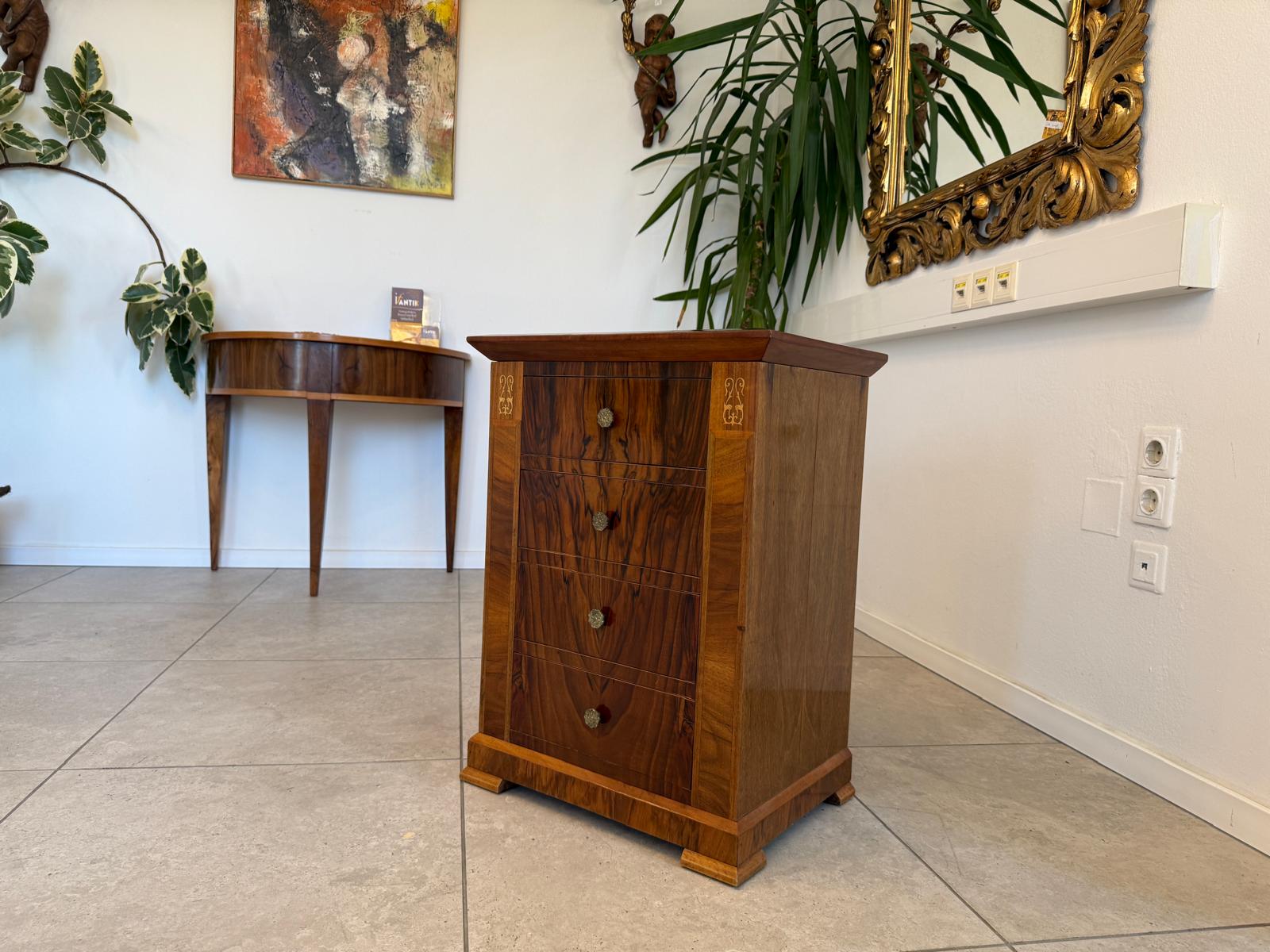 Kommode Biedermeier Stil 4 Laden Stilmöbel Wurzelholzmaserung E1575 Kopie