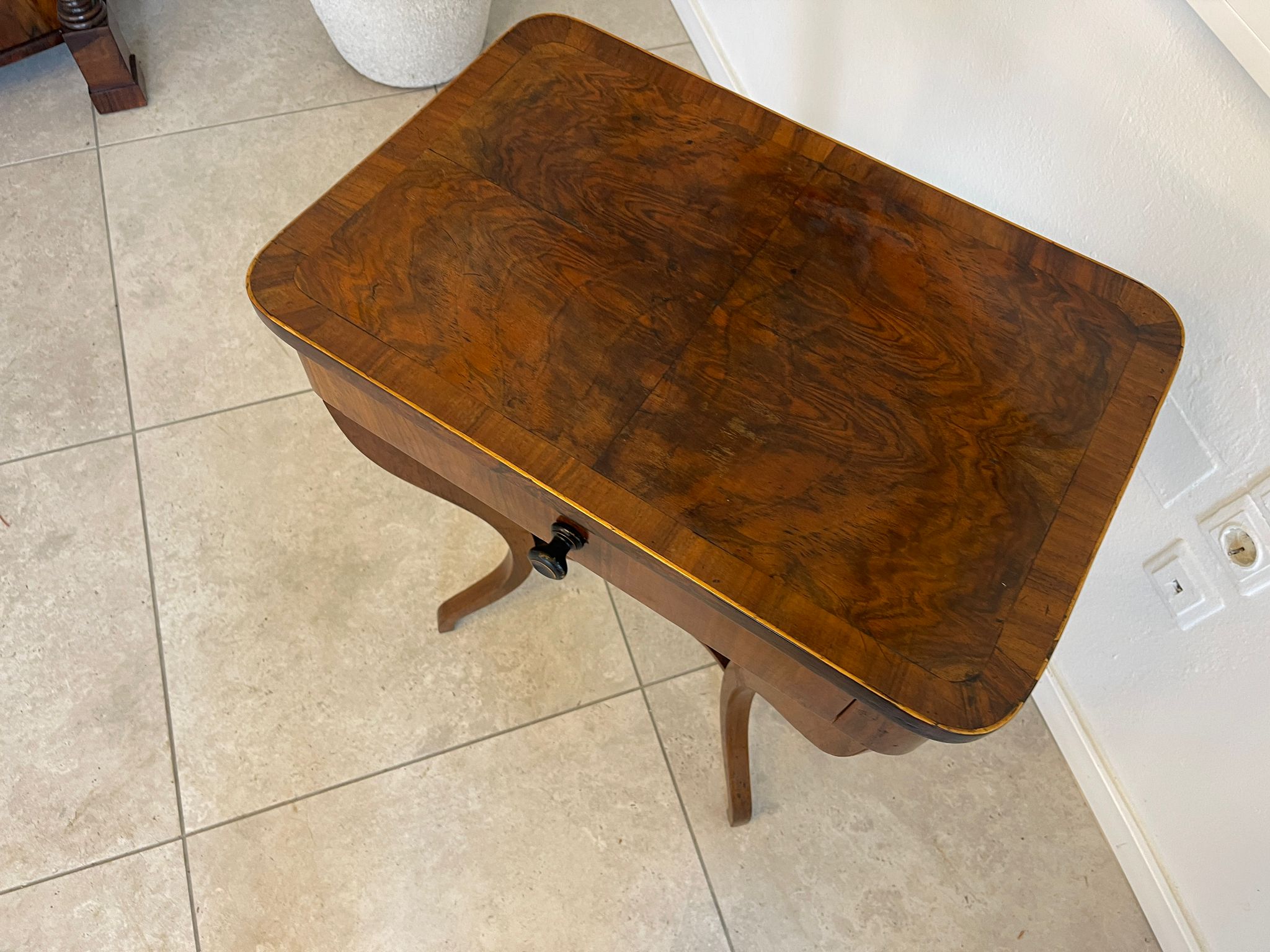 6b526bdf-3387-492d-aa4c-323209edd65d Originales Biedermeier Tischerl Nähtischerl A4892